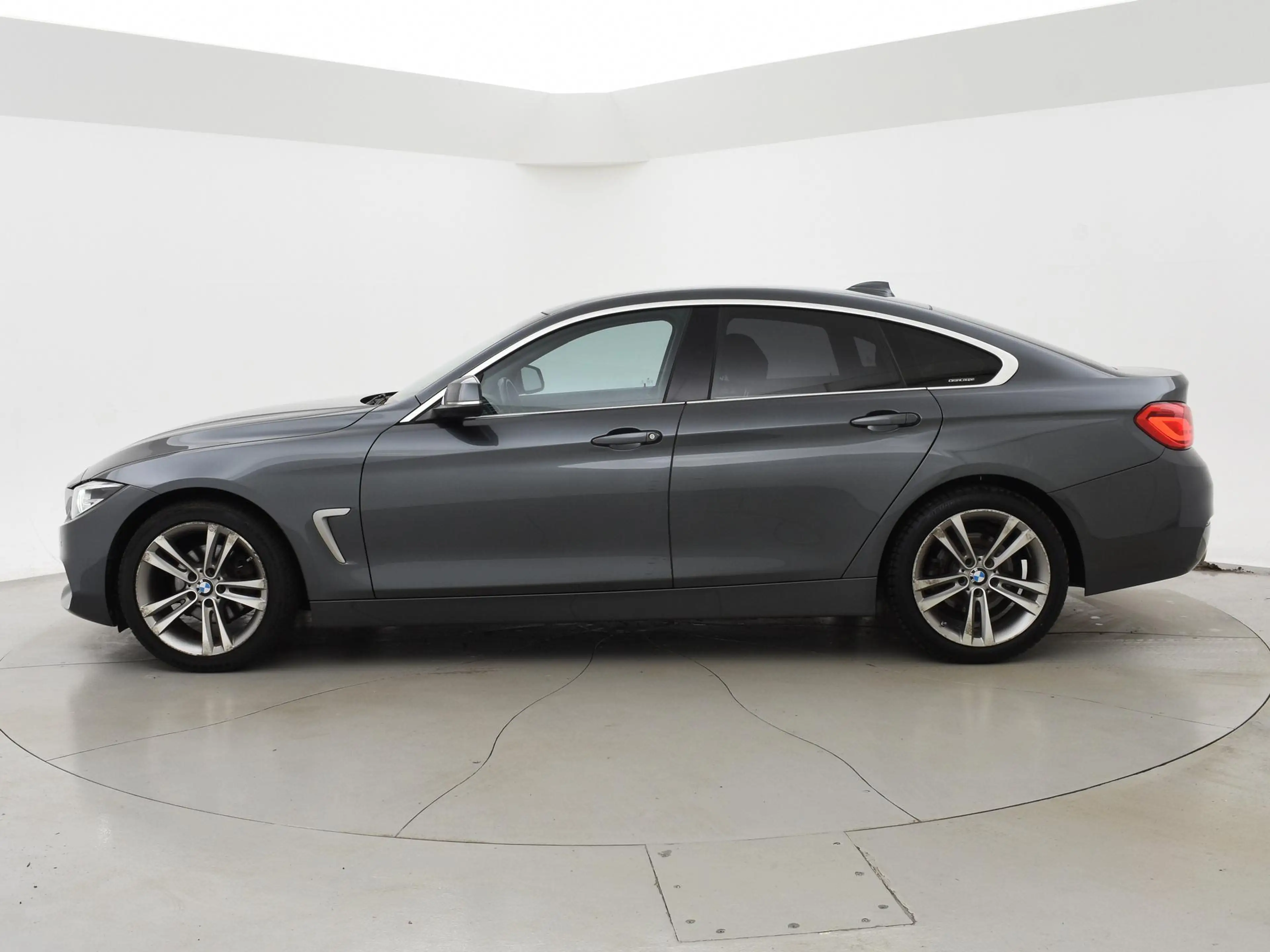BMW 418 4 Serie GRAN COUPE 418i EXECUTIVE | LEDER | NAVI | — photo 5