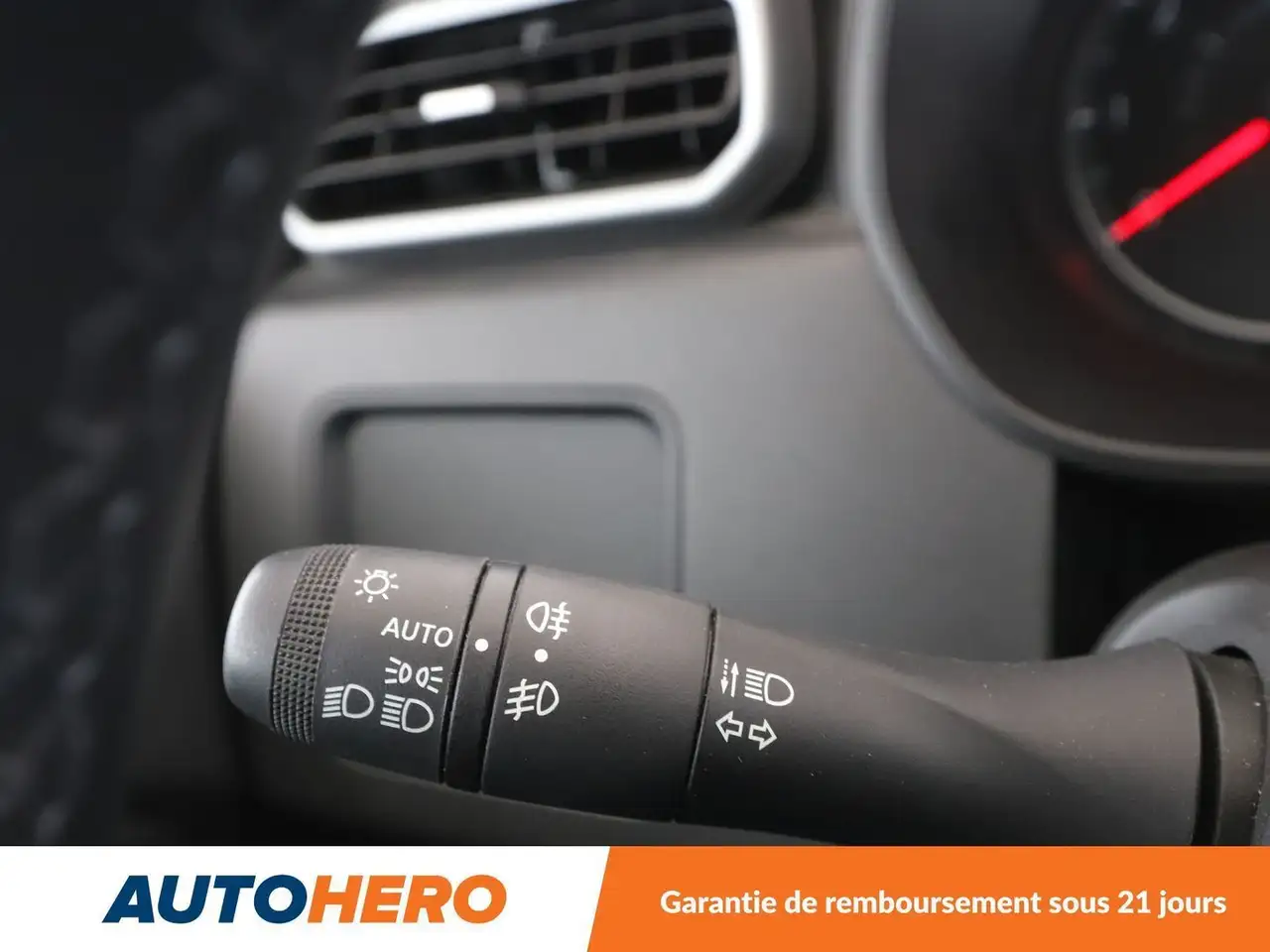 Dacia Duster — photo 24