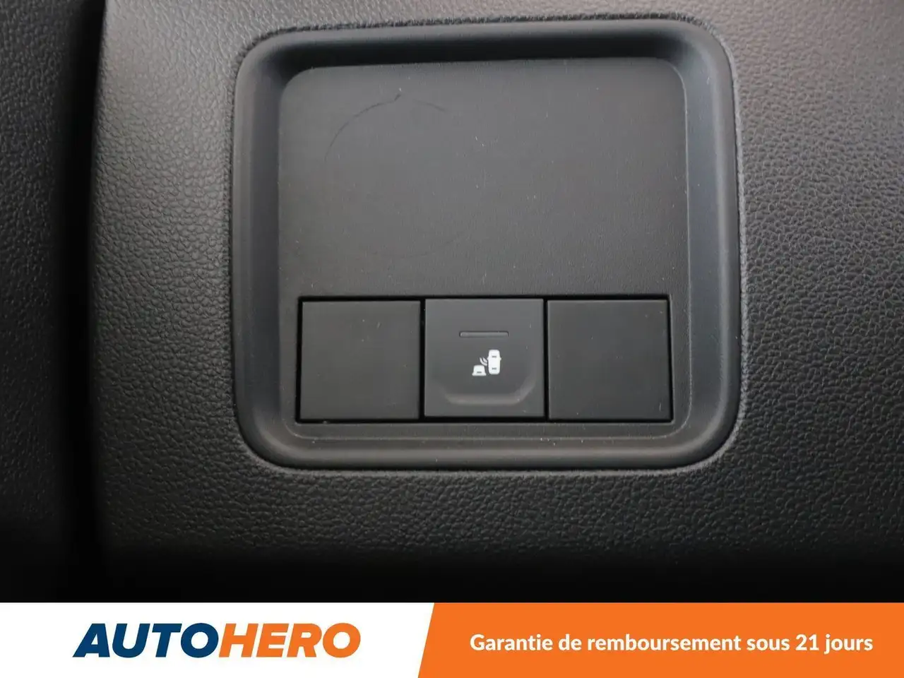 Dacia Duster — photo 25