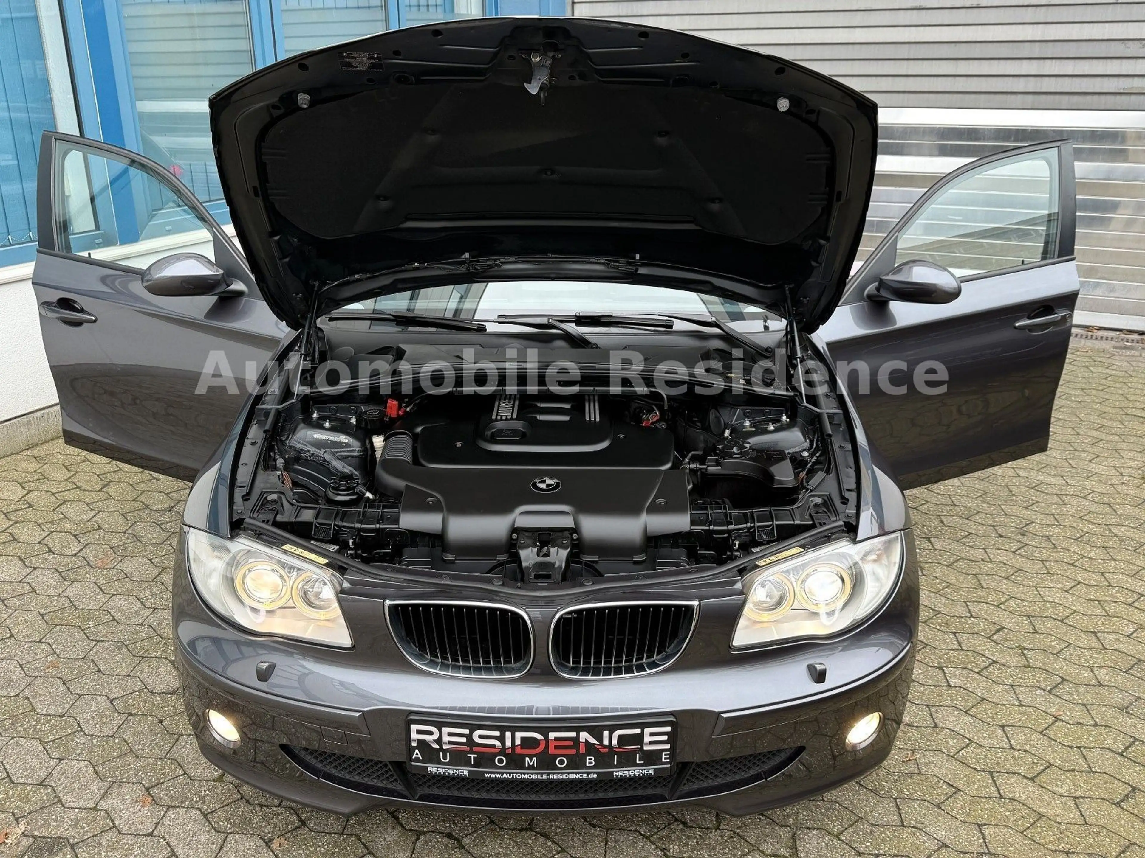BMW 120 d AUTOMATIK*NAVI*XENON*PDC*MFL*E-PAKET*1HD* — photo 11