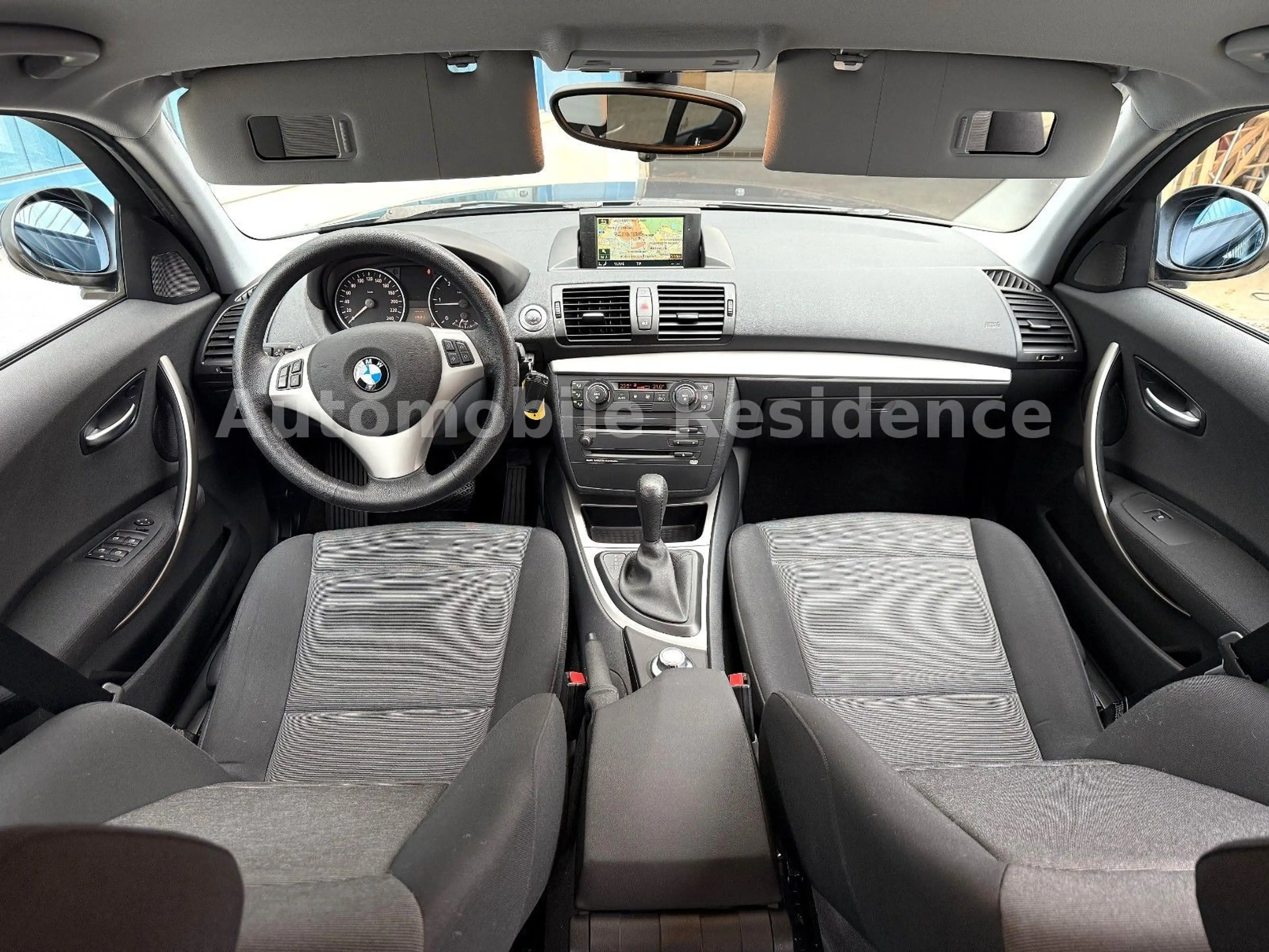 BMW 120 d AUTOMATIK*NAVI*XENON*PDC*MFL*E-PAKET*1HD* — photo 5