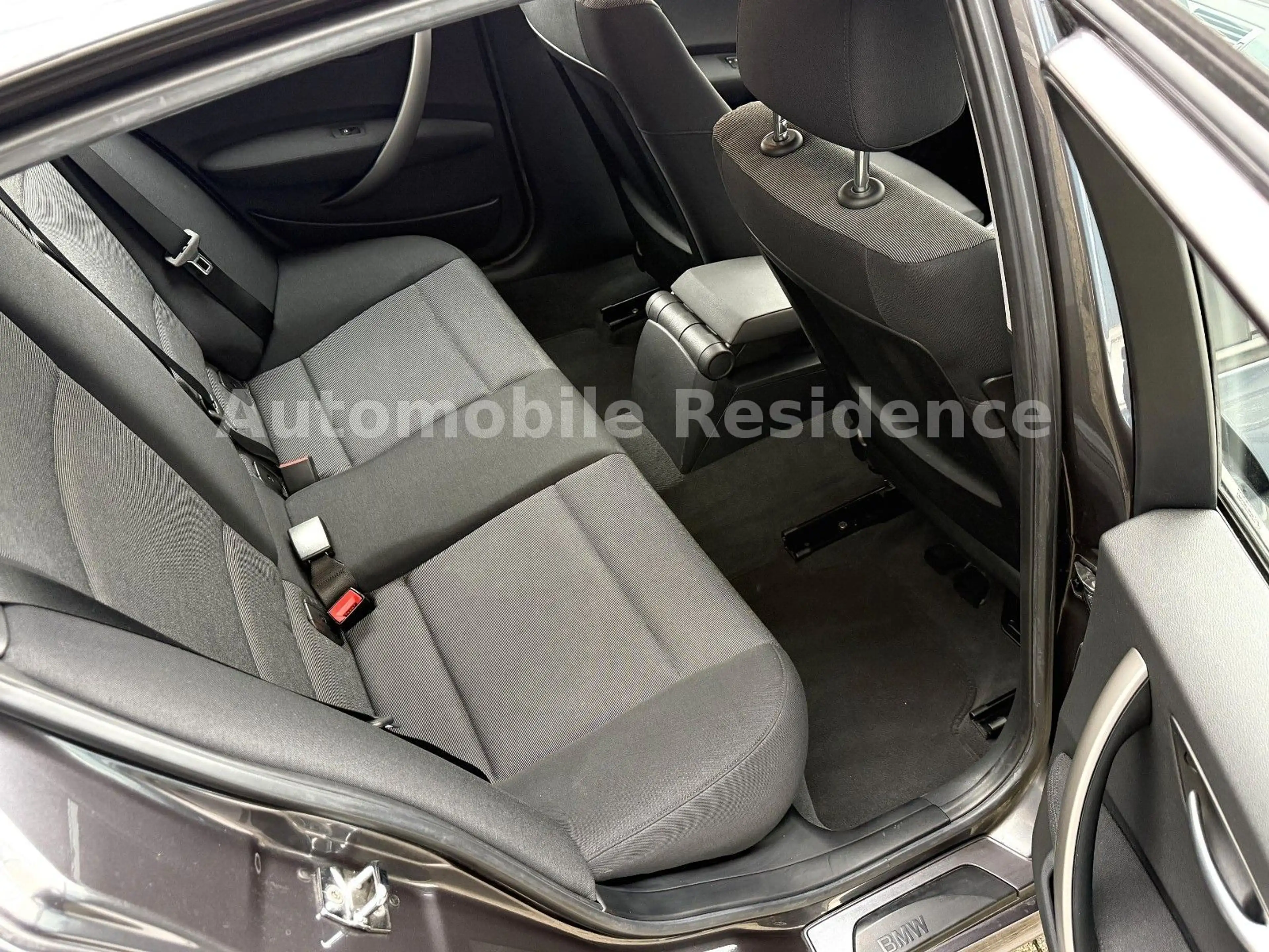 BMW 120 d AUTOMATIK*NAVI*XENON*PDC*MFL*E-PAKET*1HD* — photo 9