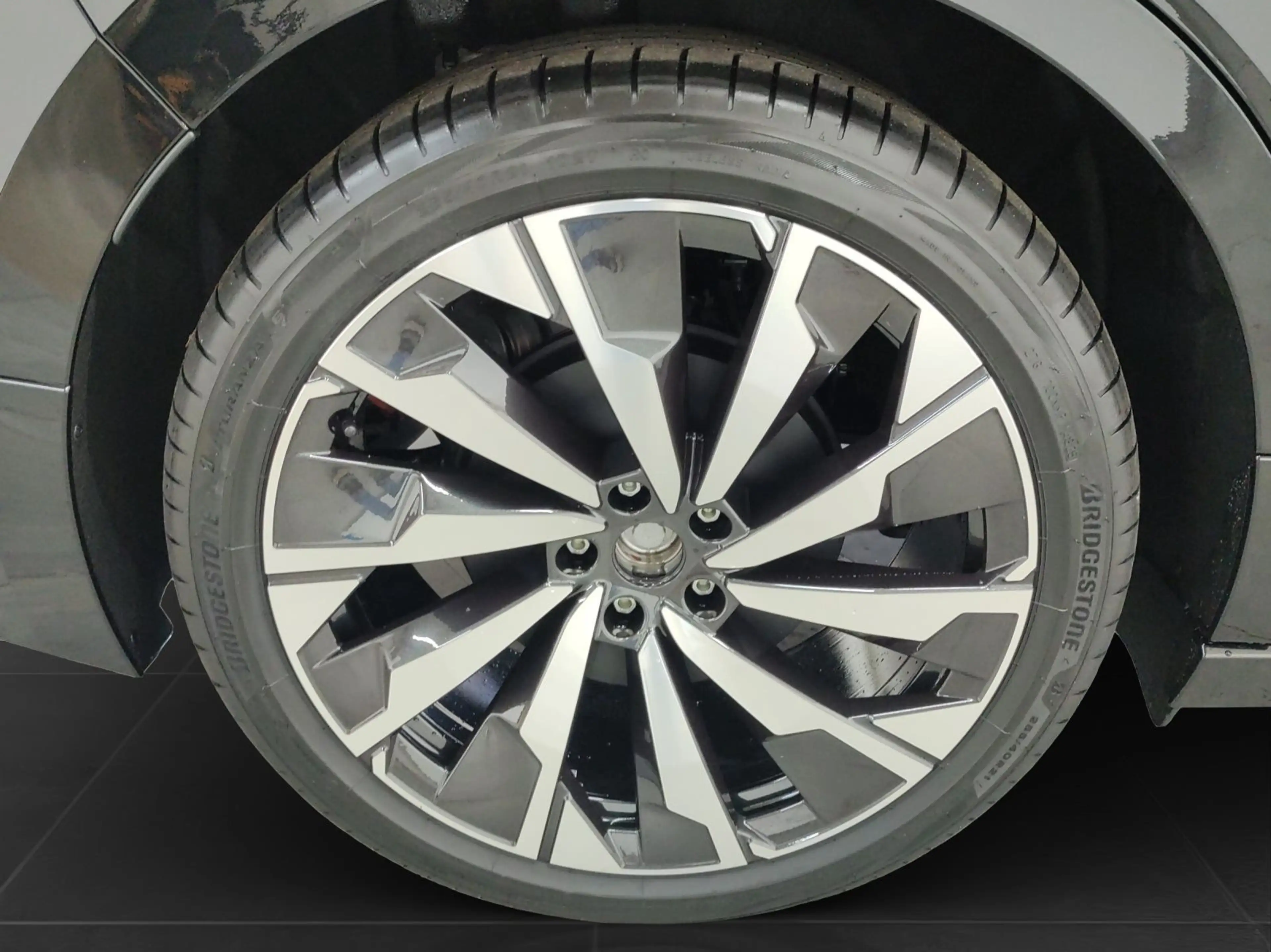 Skoda Enyaq 85 Sportline MATRIX 360° CANTON AHK LM21 — photo 7