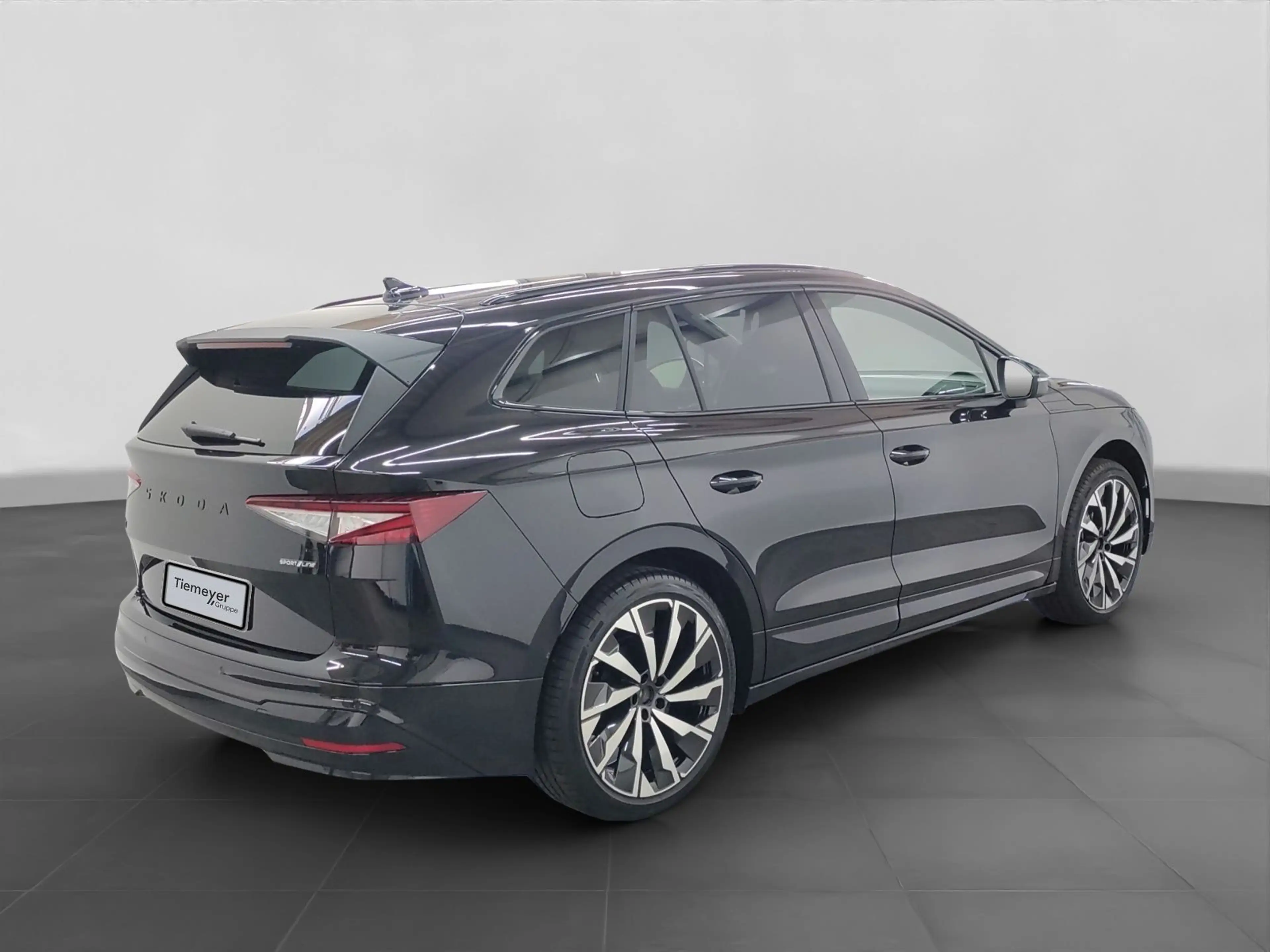 Skoda Enyaq 85 Sportline MATRIX 360° CANTON AHK LM21 — photo 3