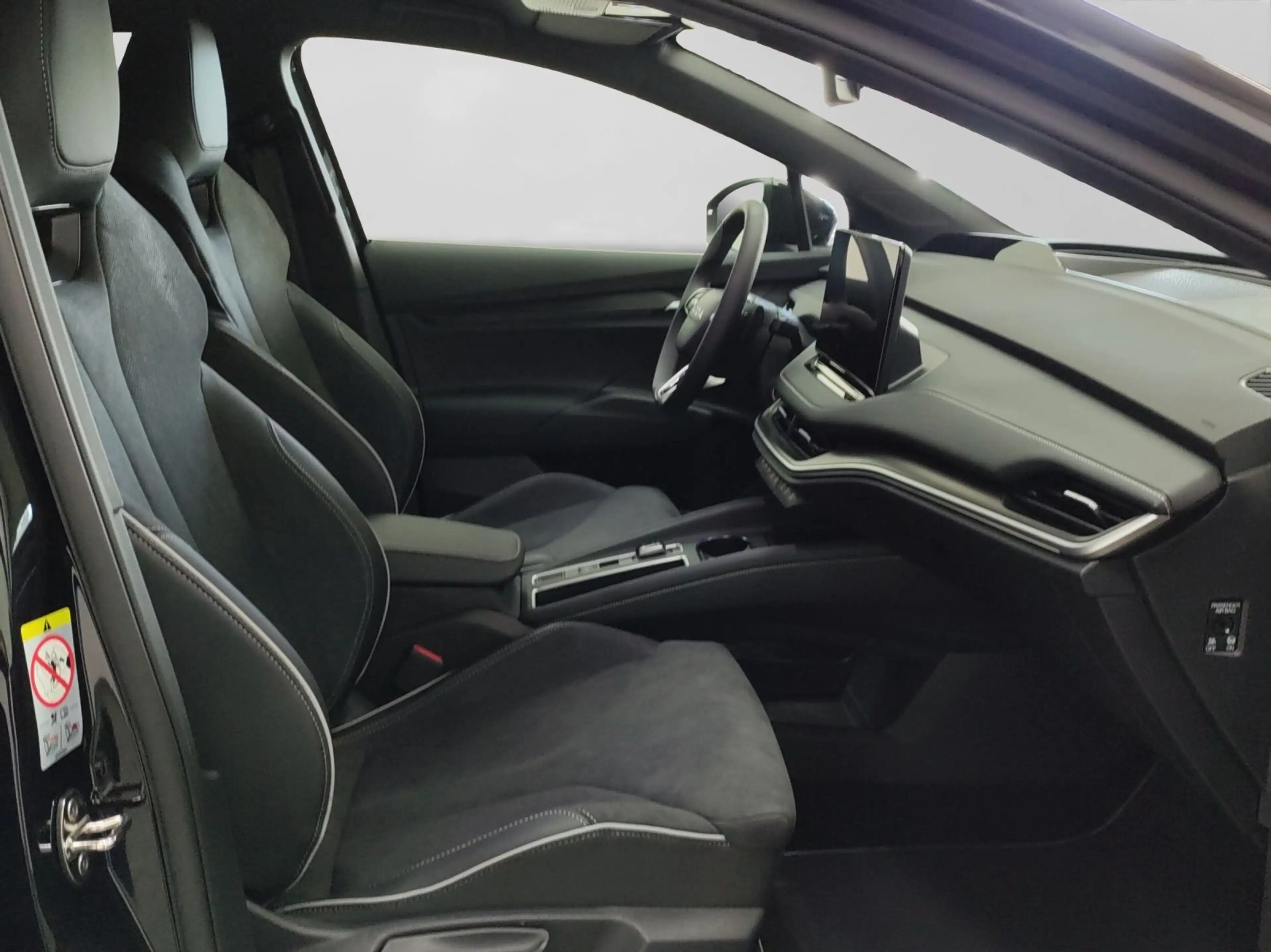 Skoda Enyaq 85 Sportline MATRIX 360° CANTON AHK LM21 — photo 4