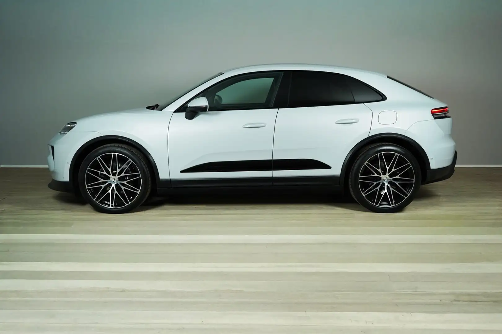 Porsche Macan 4 Grau - 2