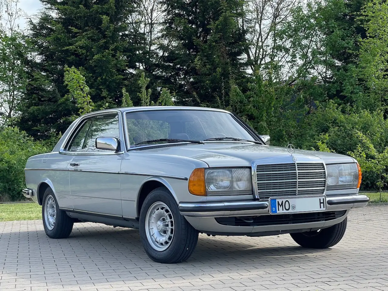 Mercedes-Benz Baureihe 123 W123 230 CE | Automatik, foto 5