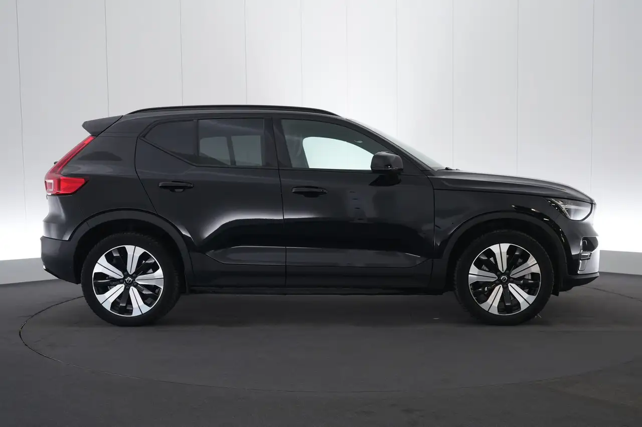 Volvo XC40 70 kWh Recharge Core LED GPS PDC CAM Keyless Verw., миниатюра 5