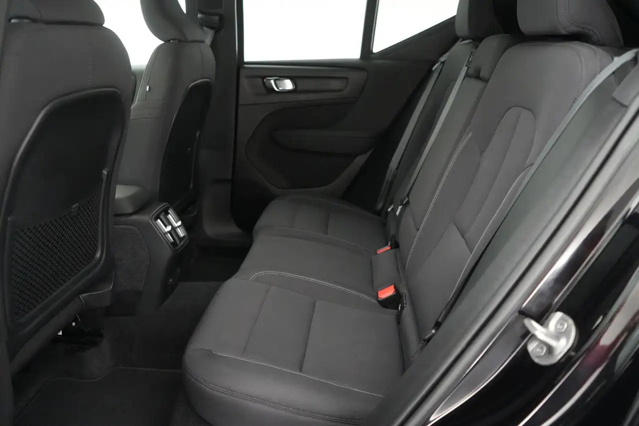 Volvo XC40 70 kWh Recharge Core LED GPS PDC CAM Keyless Verw., миниатюра 20