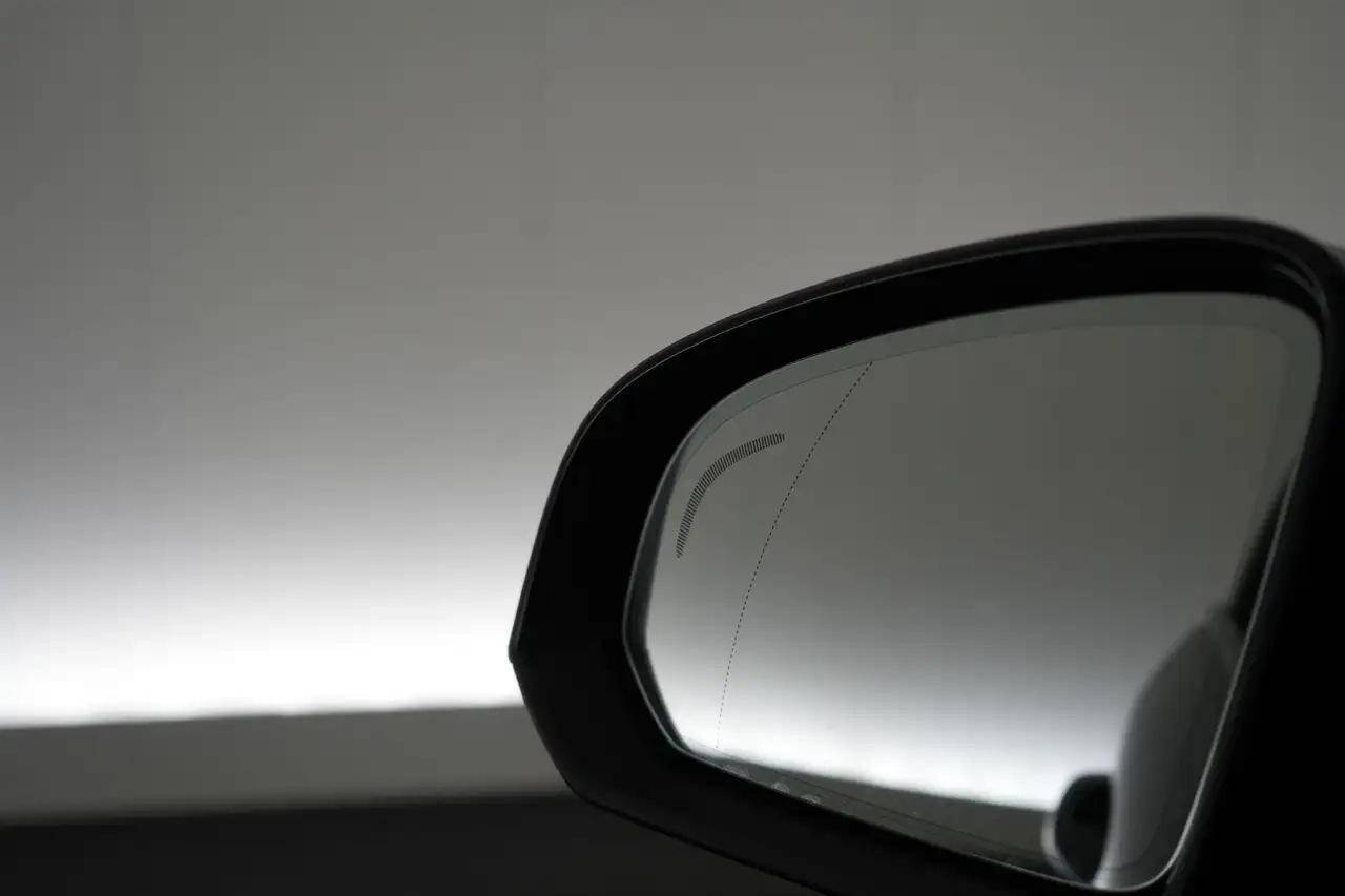 Volvo XC40 70 kWh Recharge Core LED GPS PDC CAM Keyless Verw., миниатюра 28
