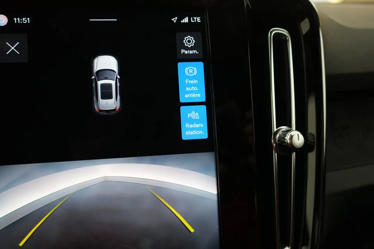Volvo XC40 70 kWh Recharge Core LED GPS PDC CAM Keyless Verw., миниатюра 29