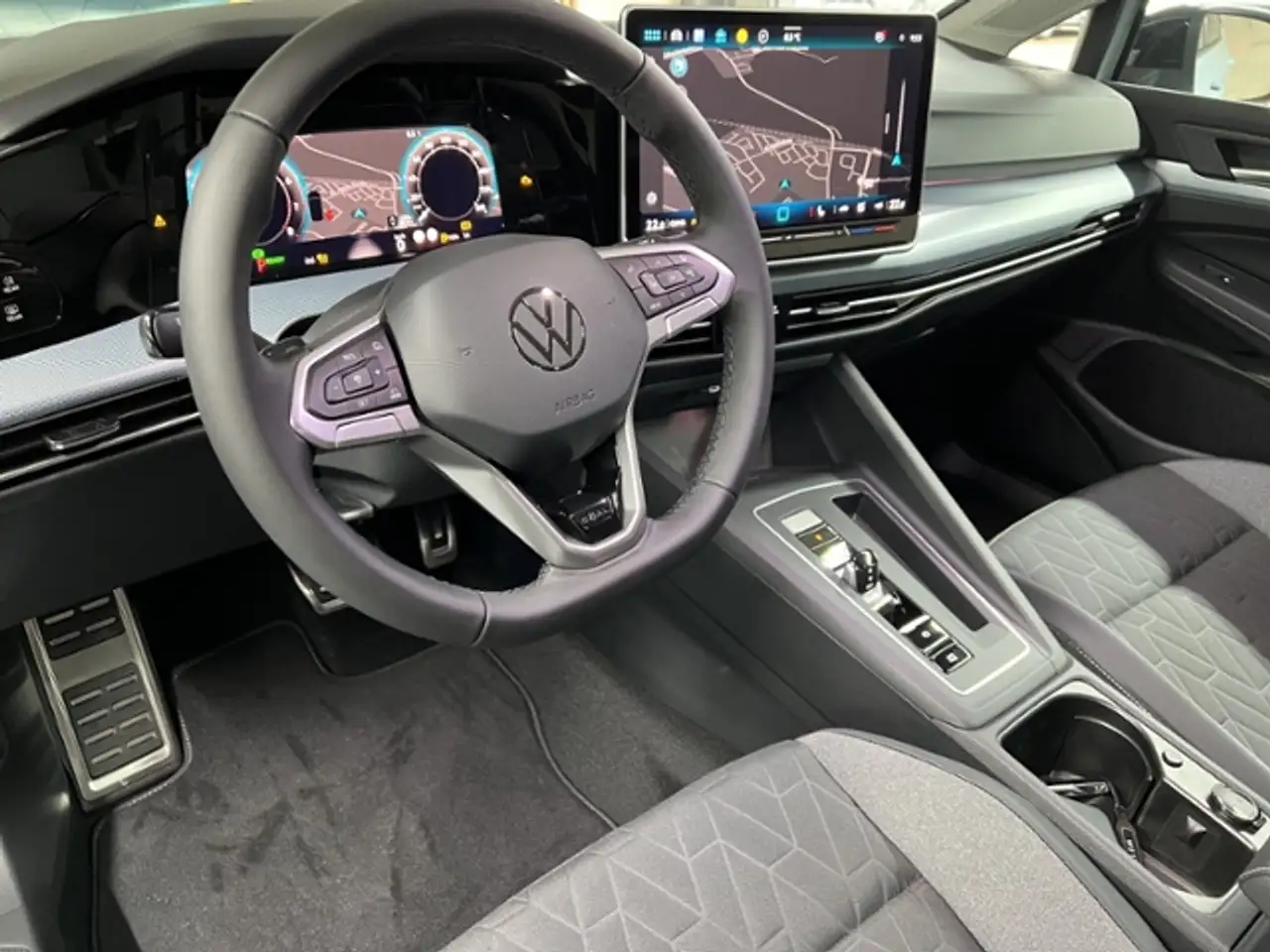 Volkswagen Golf Life 1,5 l 85 kW (116 PS) DSG LED NAVI 7