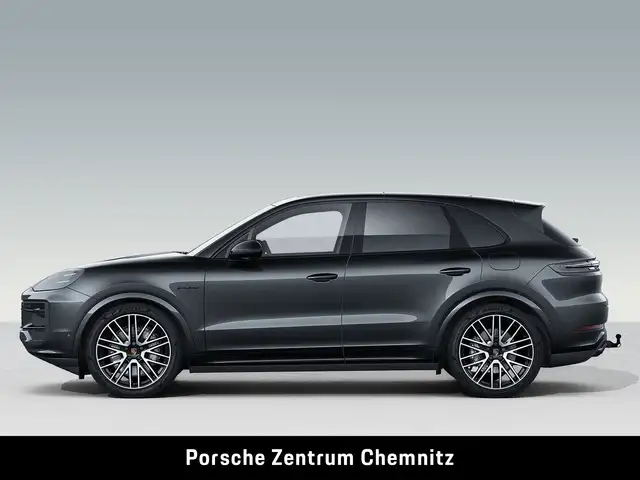 Porsche Cayenne view 2