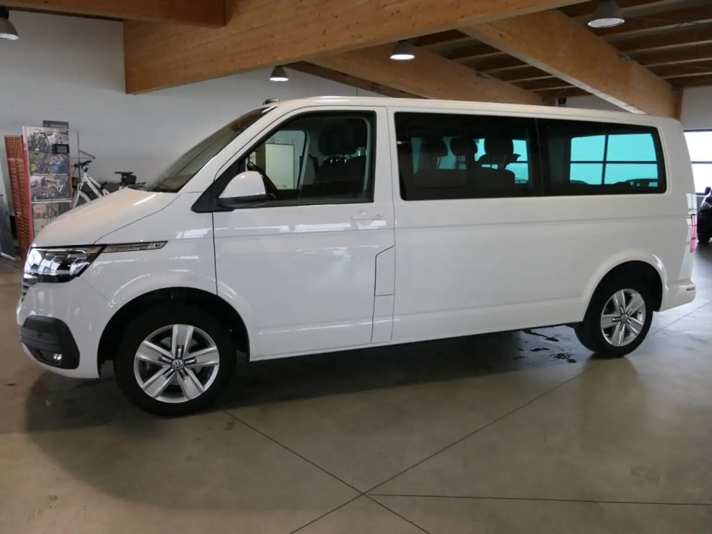 Volkswagen T7 Caravelle 2.0 TDI 150CV DSG PL Cruise + IVA Blanc - 1