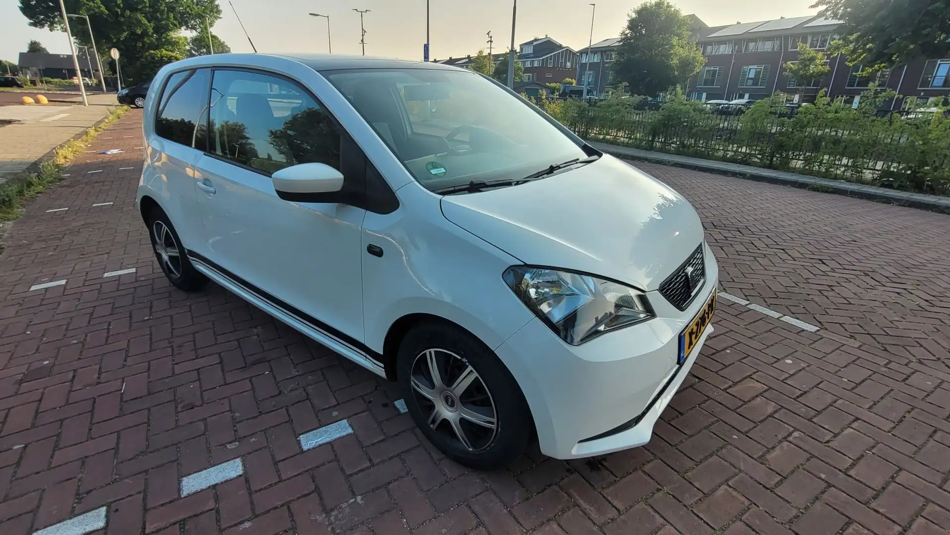SEAT Mii 1.0 Style Beyaz - 2