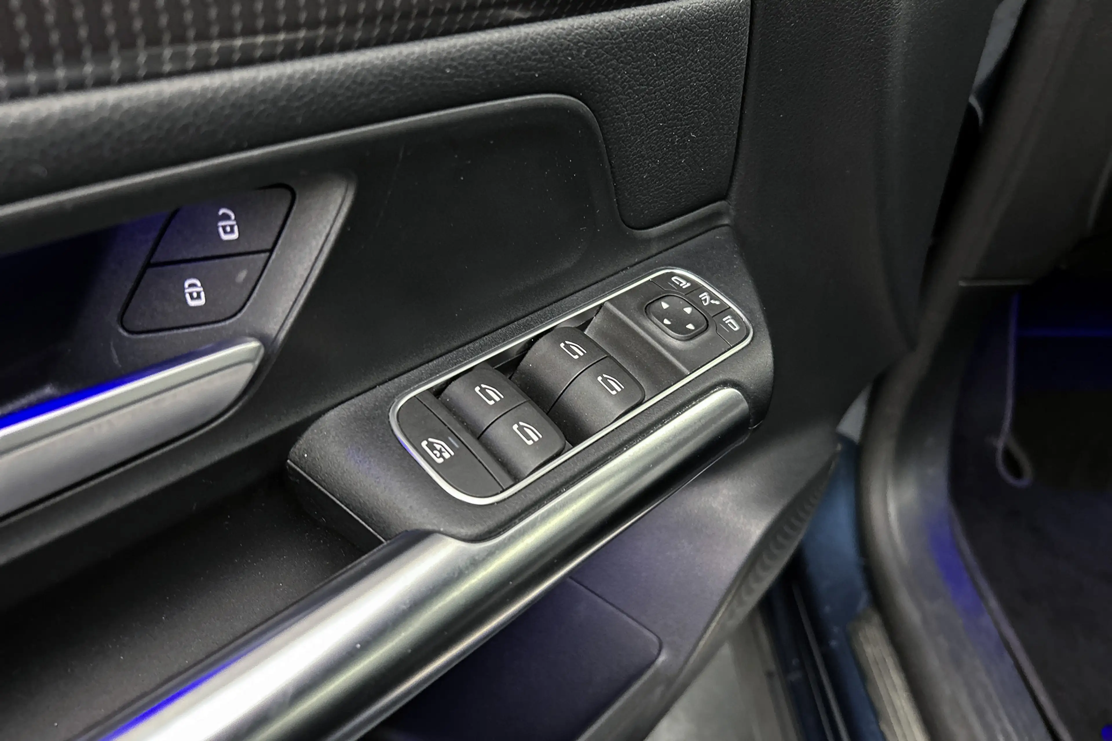 Mercedes-Benz EQA 250 Business Solution Luxury | Half lederen bekleding — photo 22