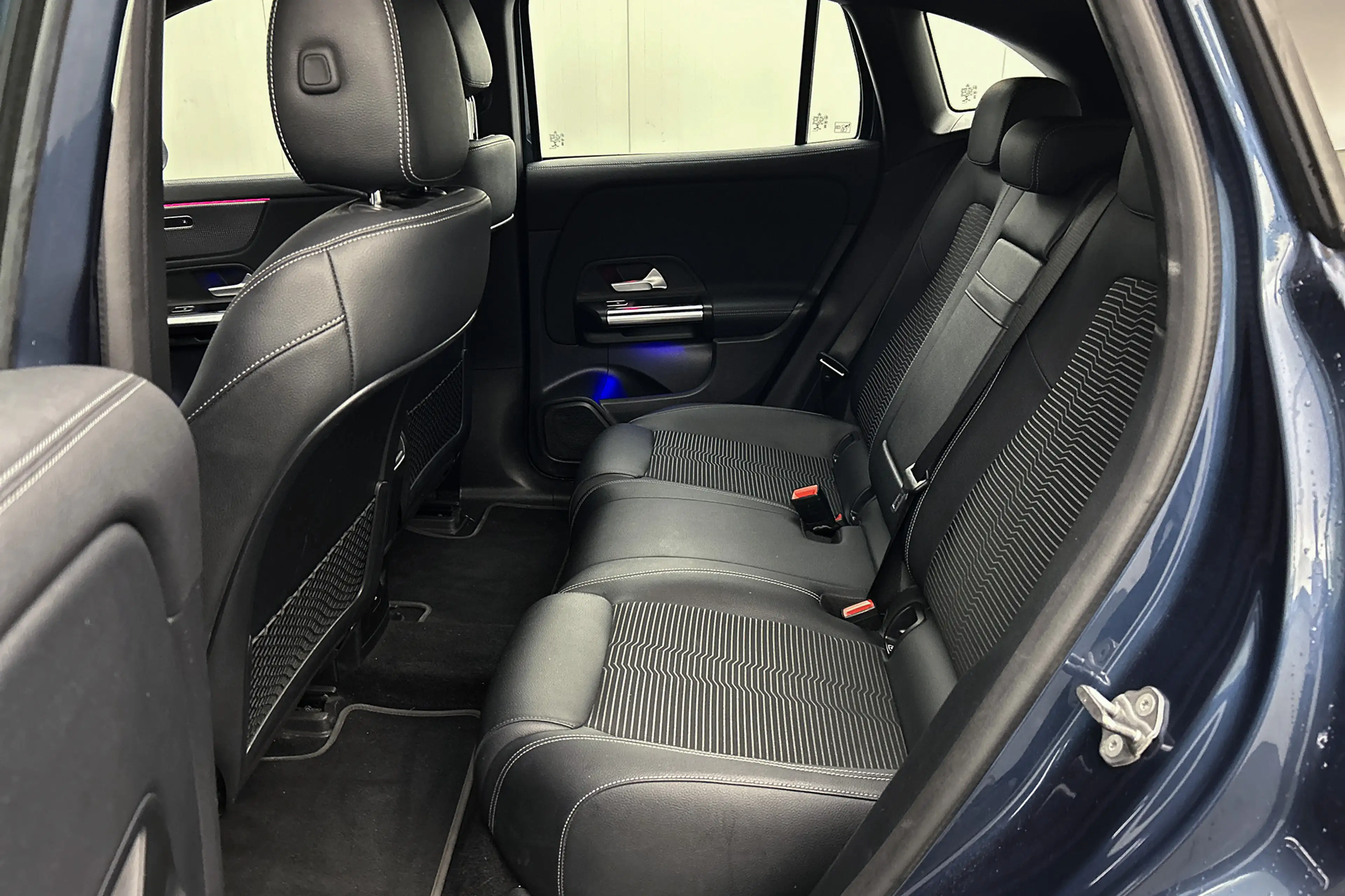 Mercedes-Benz EQA 250 Business Solution Luxury | Half lederen bekleding — photo 27