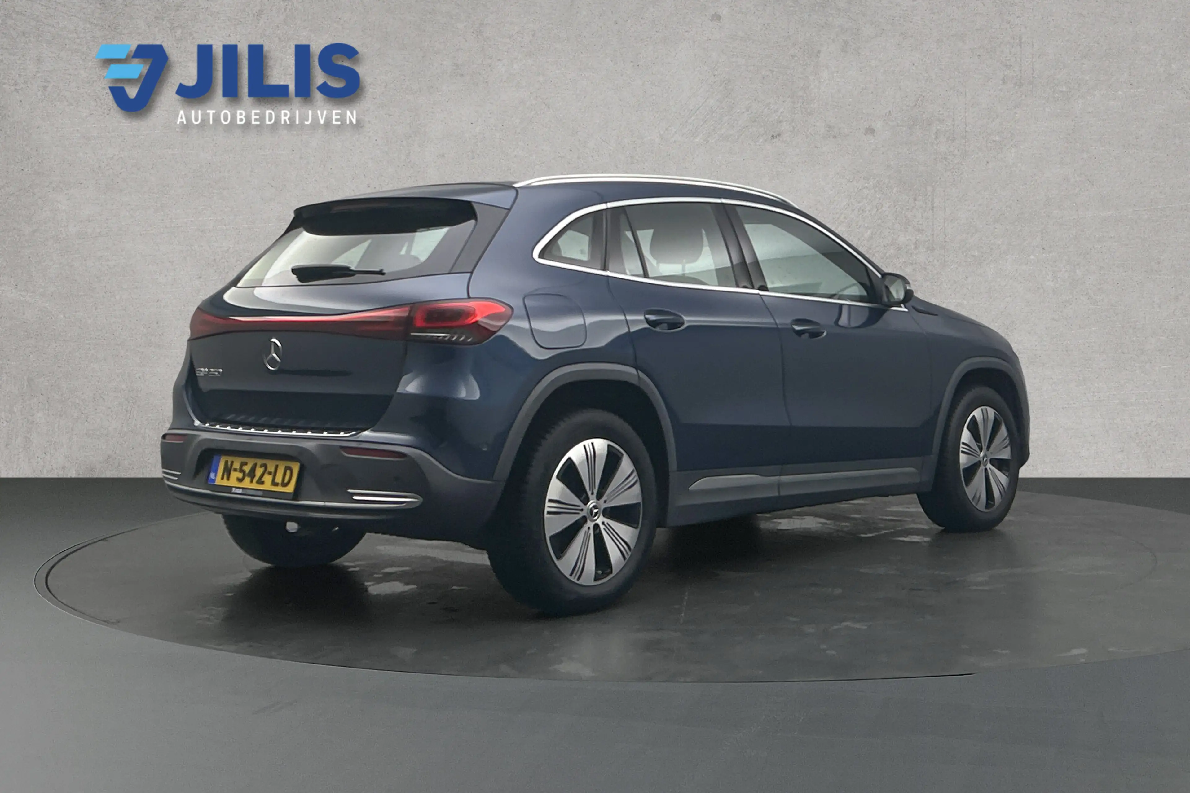 Mercedes-Benz EQA 250 Business Solution Luxury | Half lederen bekleding — photo 24