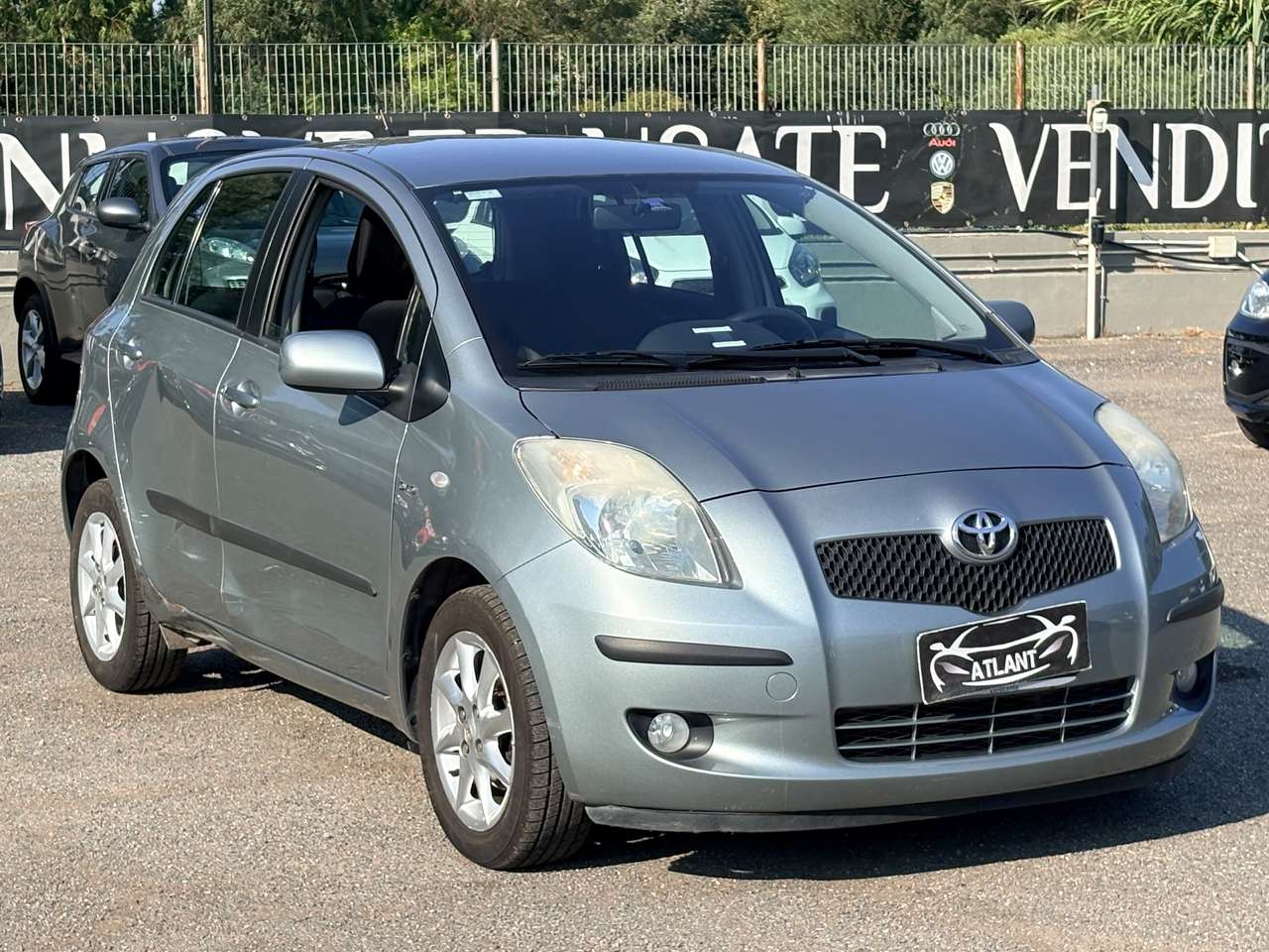 Toyota Yaris YARIS 1.4 D-4D 5P M-MT NAVI
