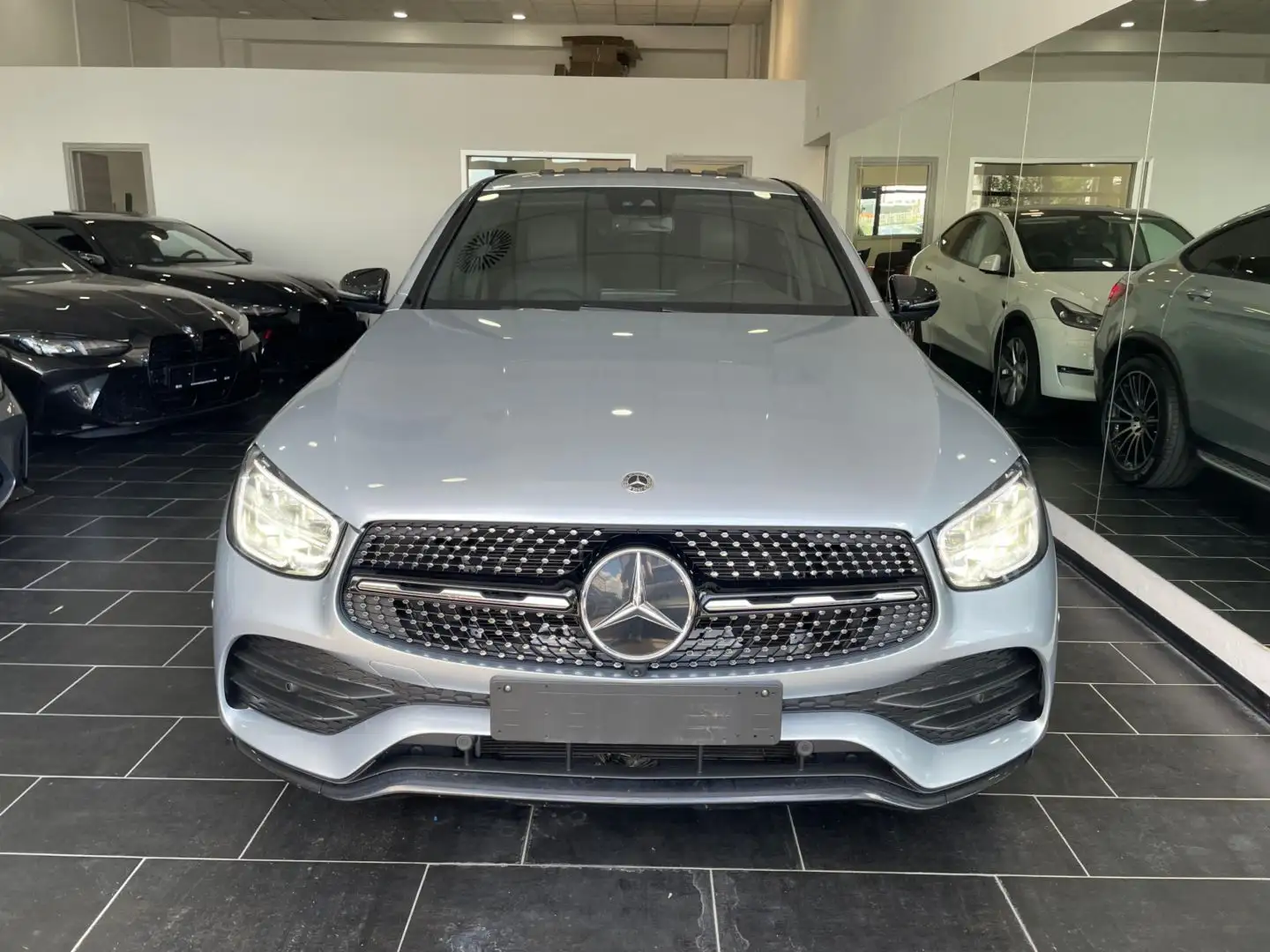 Mercedes-Benz GLC 220 220d 4Matic Premium Plus AMG Cam360° Tetto Led NAV Argento - 2