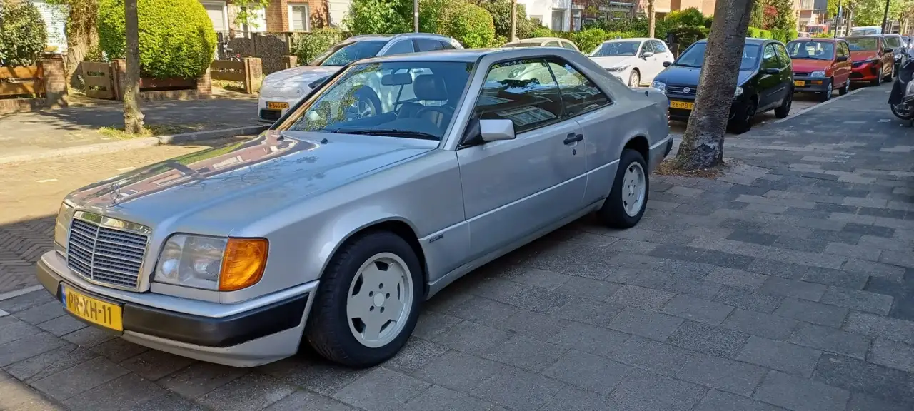 Mercedes-Benz 230 CE, foto 8