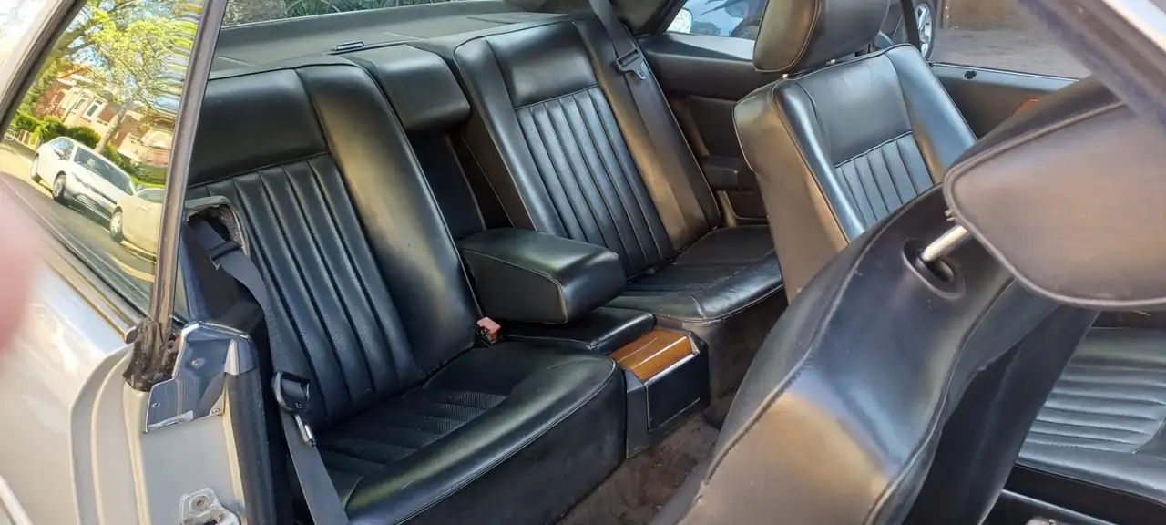 Mercedes-Benz 230 CE, foto 12