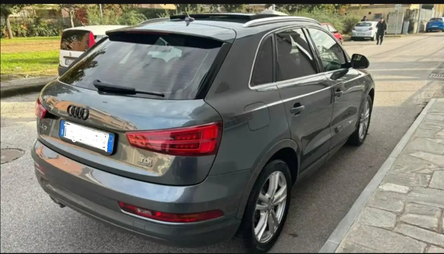 Audi Q3 2.0TDI Design edition quattro S tronic 110kW - 2