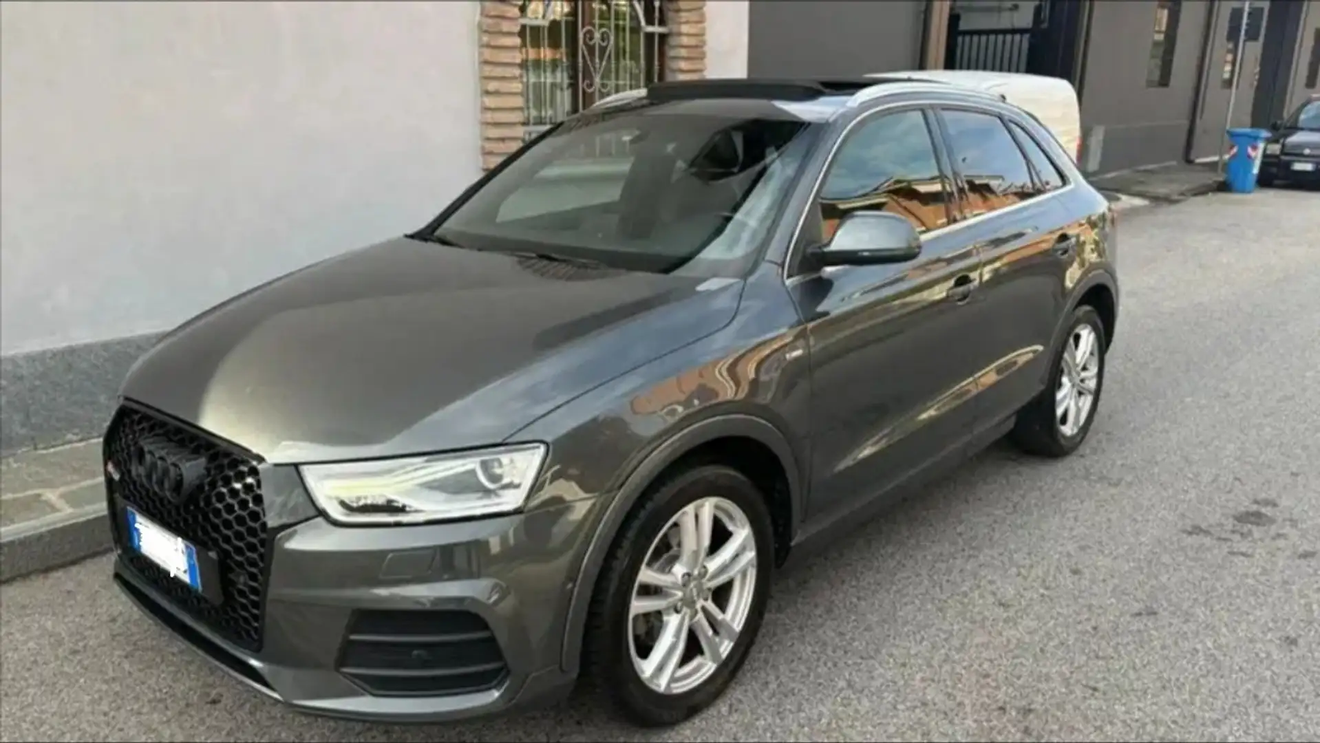 Audi Q3 2.0TDI Design edition quattro S tronic 110kW - 1