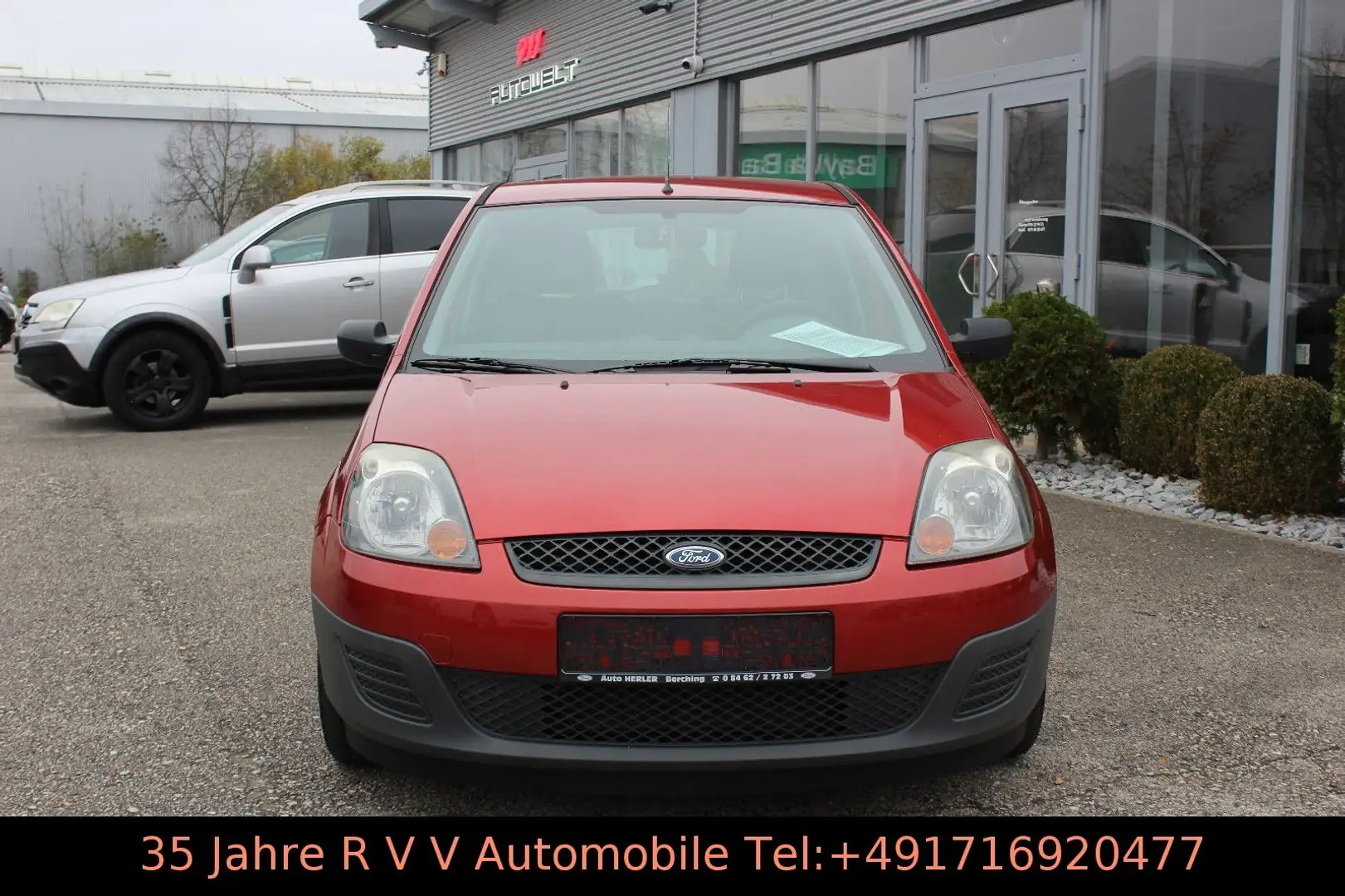 Ford Fiesta 1.3 Ambiente, Scheckheftgepflegt, 1.HD Rot - 2