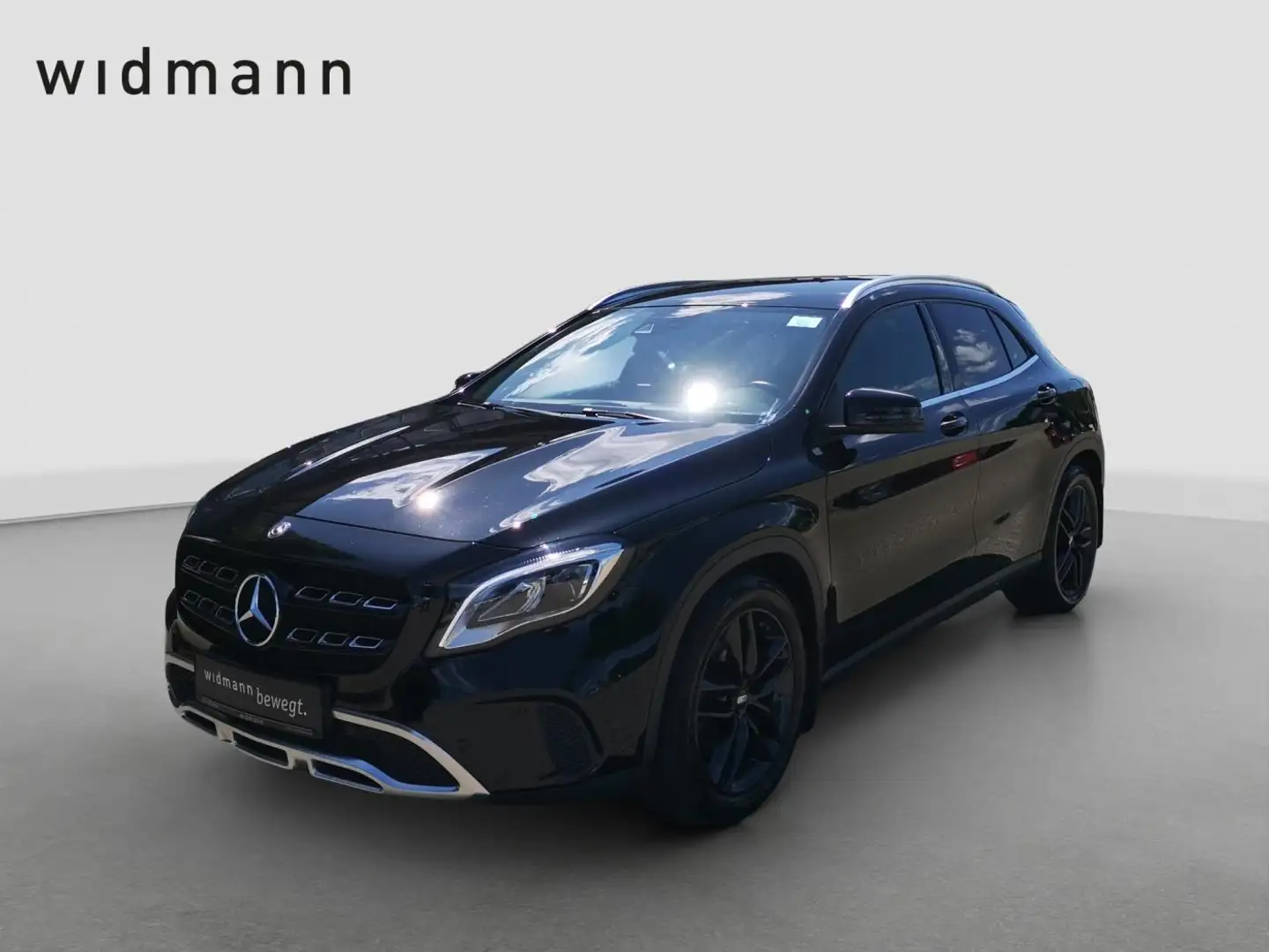 Mercedes-Benz GLA 200 *LED*AHK*PDC*Tempomat*Navigation*SHZ*DAB Schwarz - 1