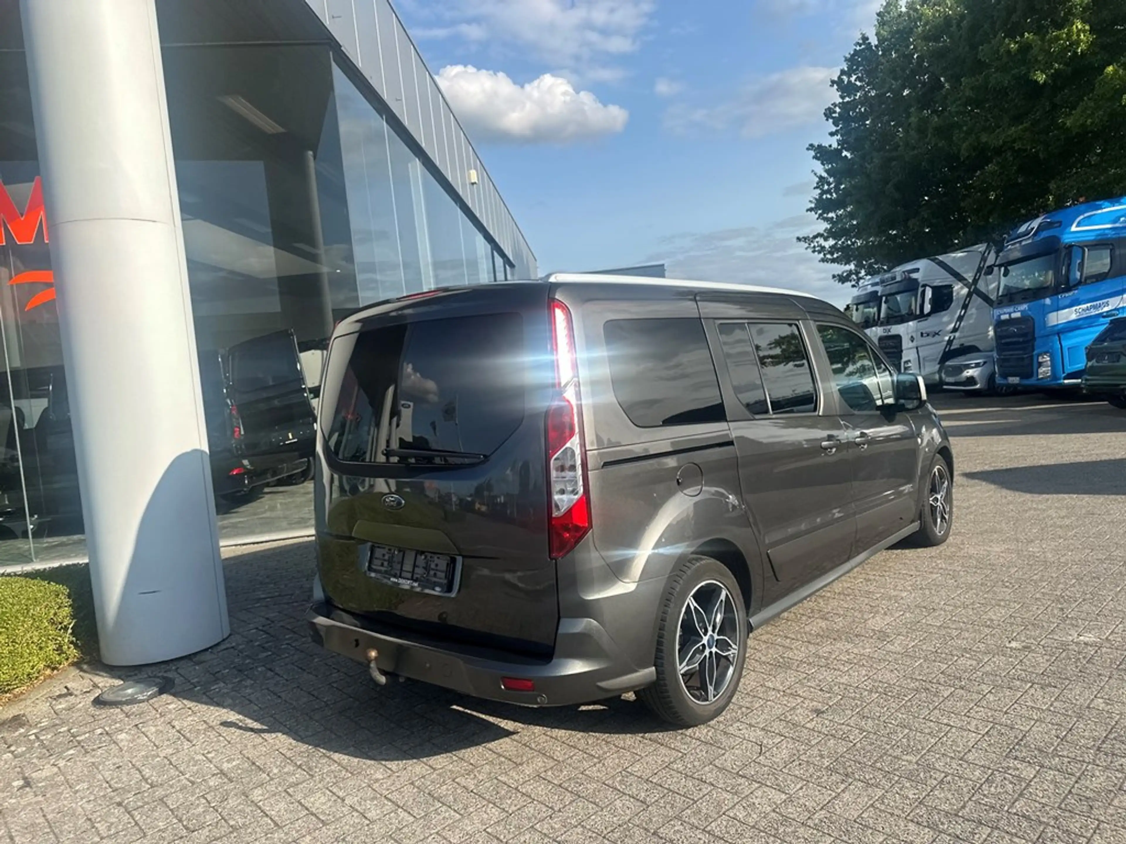 Ford Tourneo 7 zitplaatsen — photo 8