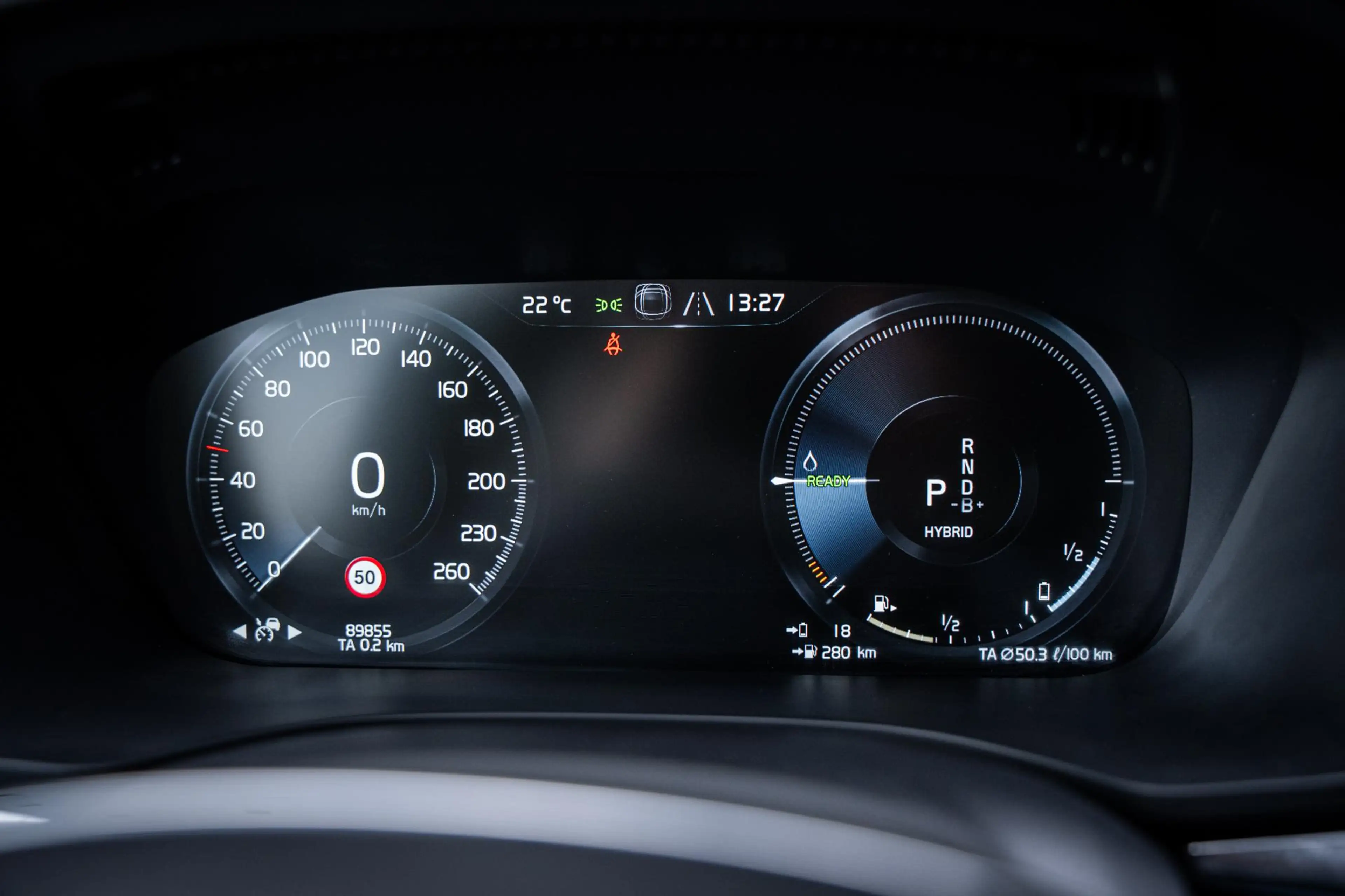 Volvo XC60 2.0 T6 AWD Recharge R-Design |Pano|360°|H&K|Memory — photo 43