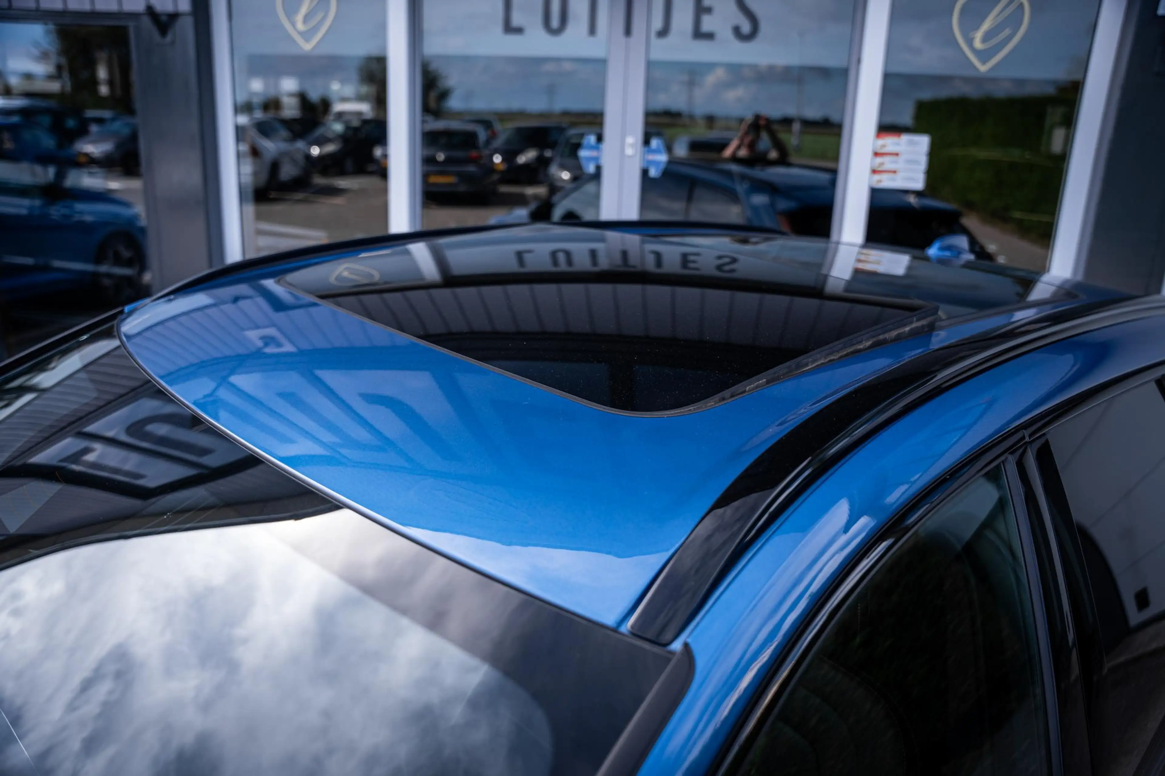 Volvo XC60 2.0 T6 AWD Recharge R-Design |Pano|360°|H&K|Memory — photo 20