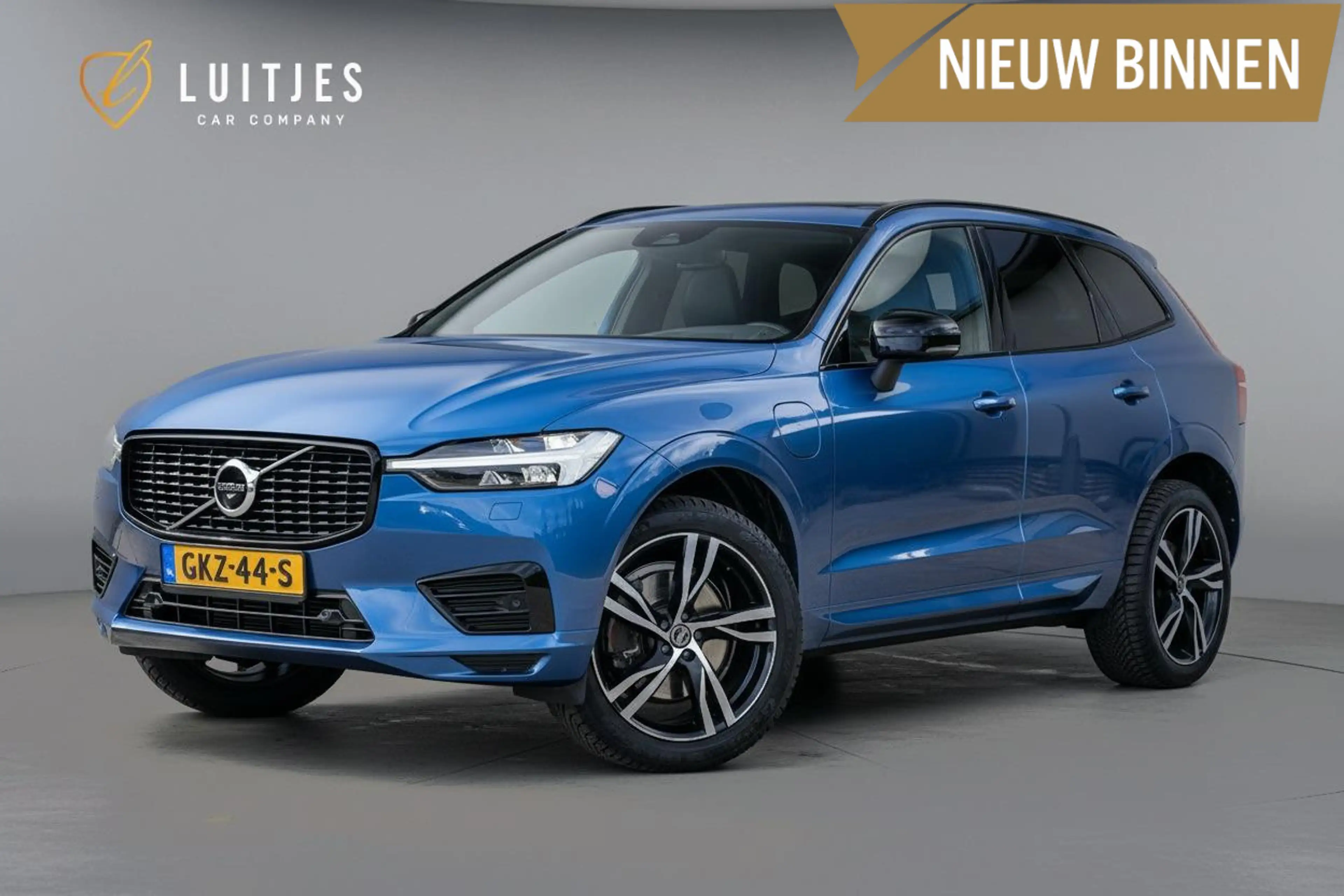 Volvo XC60 2.0 T6 AWD Recharge R-Design |Pano|360°|H&K|Memory