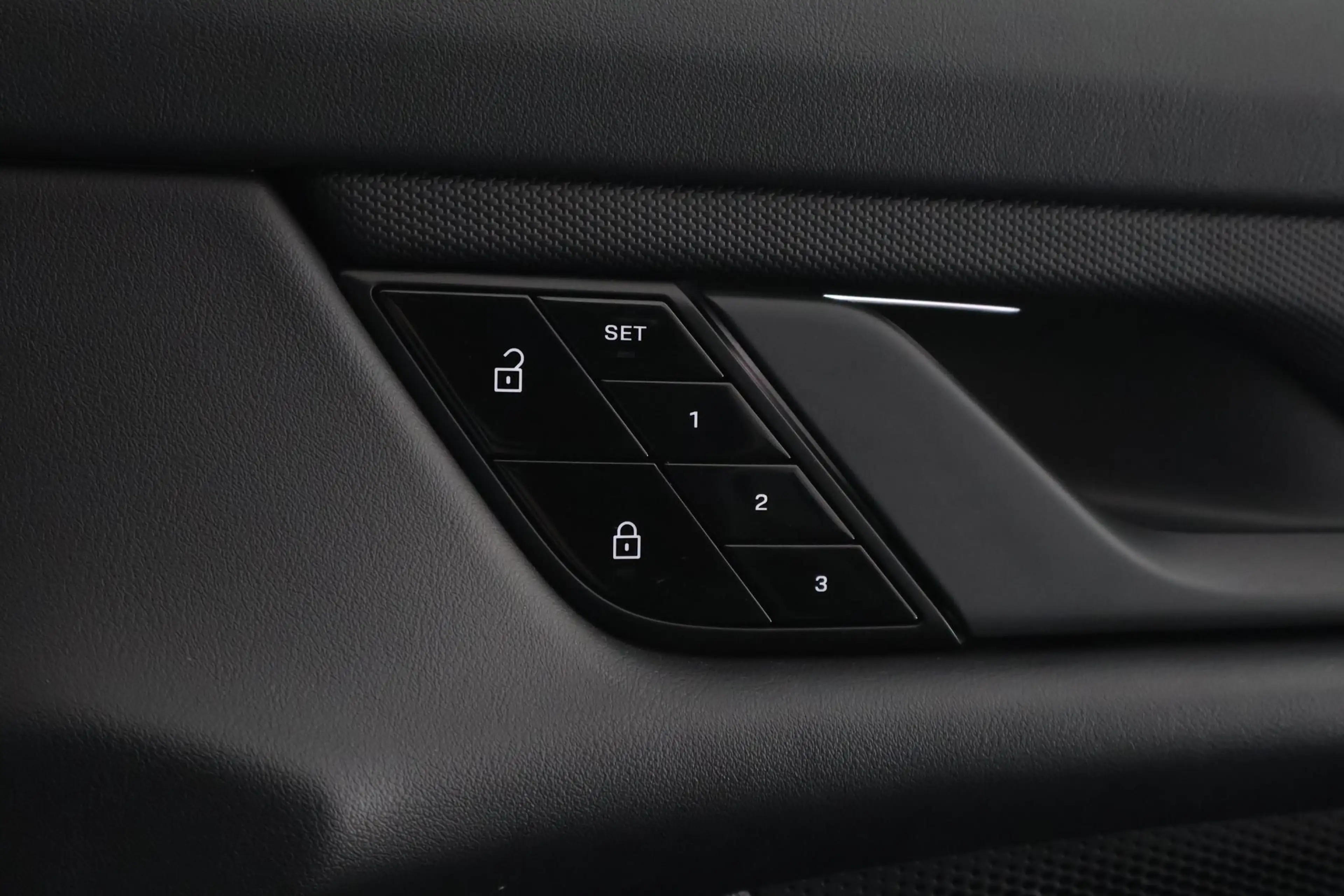 Porsche Taycan 4S Performance 493pk 84 kWh 90% SOH Warmtepomp Spo — photo 9
