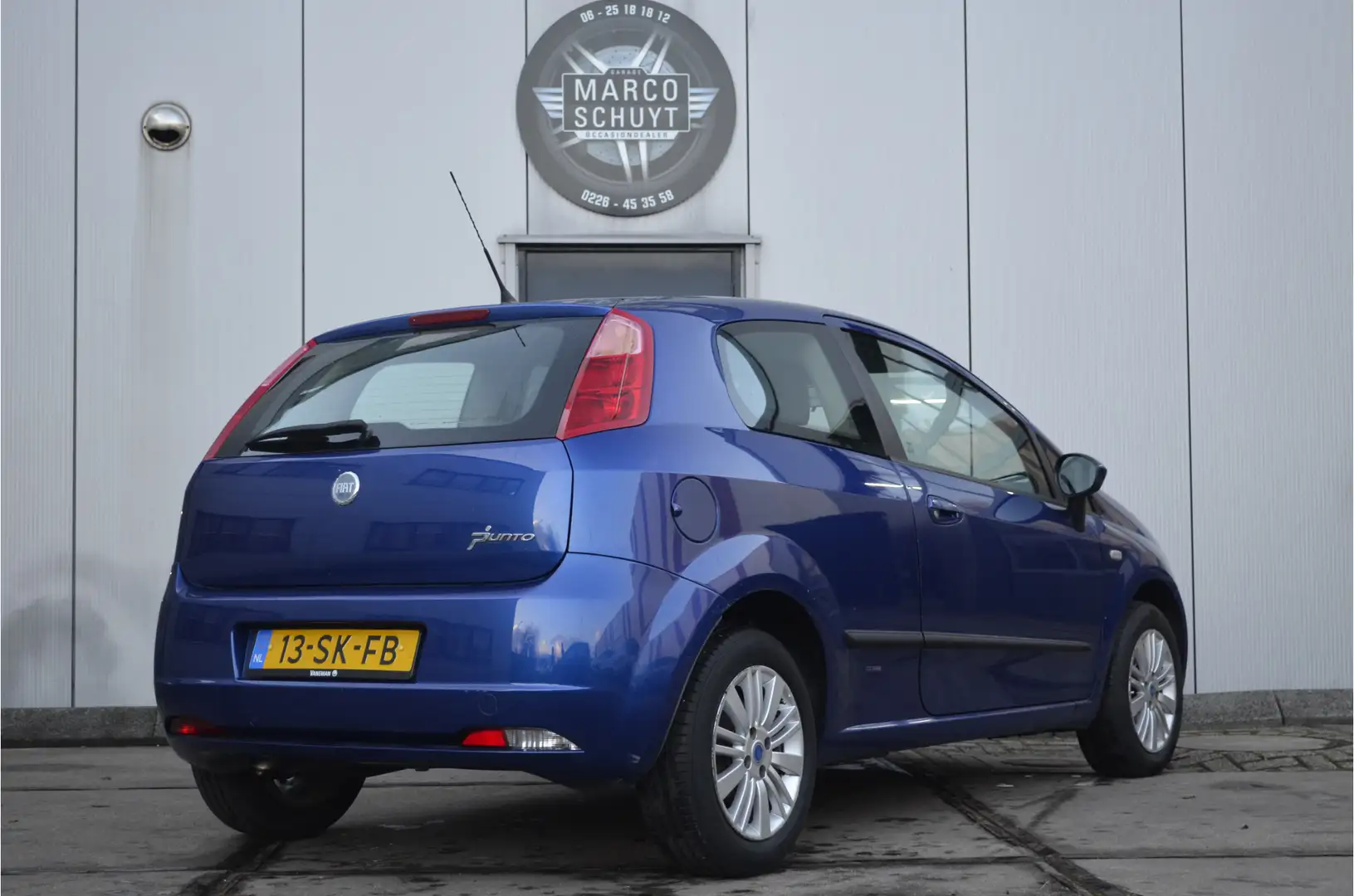 Fiat Grande Punto 1.4 Edizione Prima Azul - 2