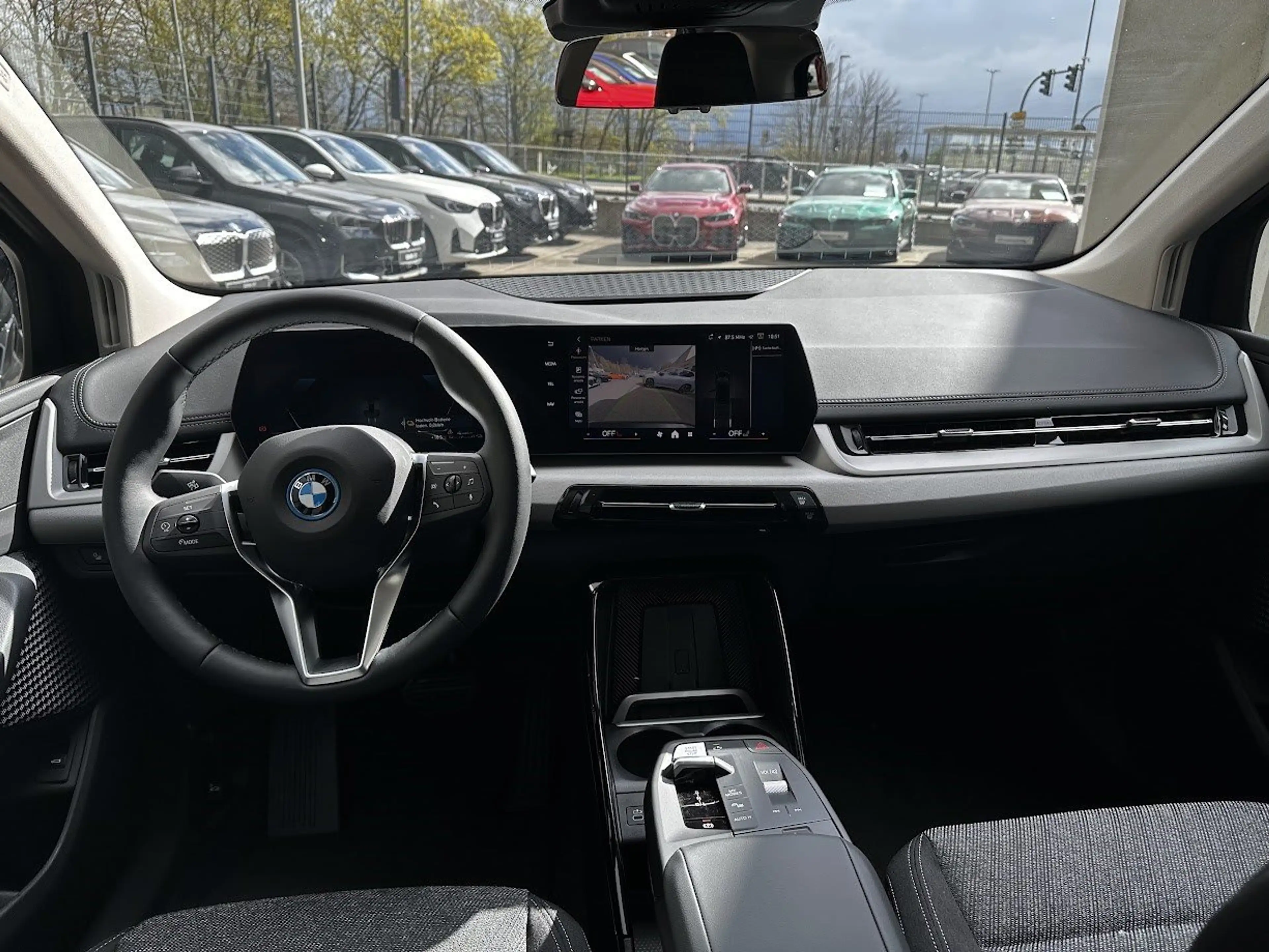 BMW 225 e xDrive || AT AHK Kamera DrivAssist — photo 11