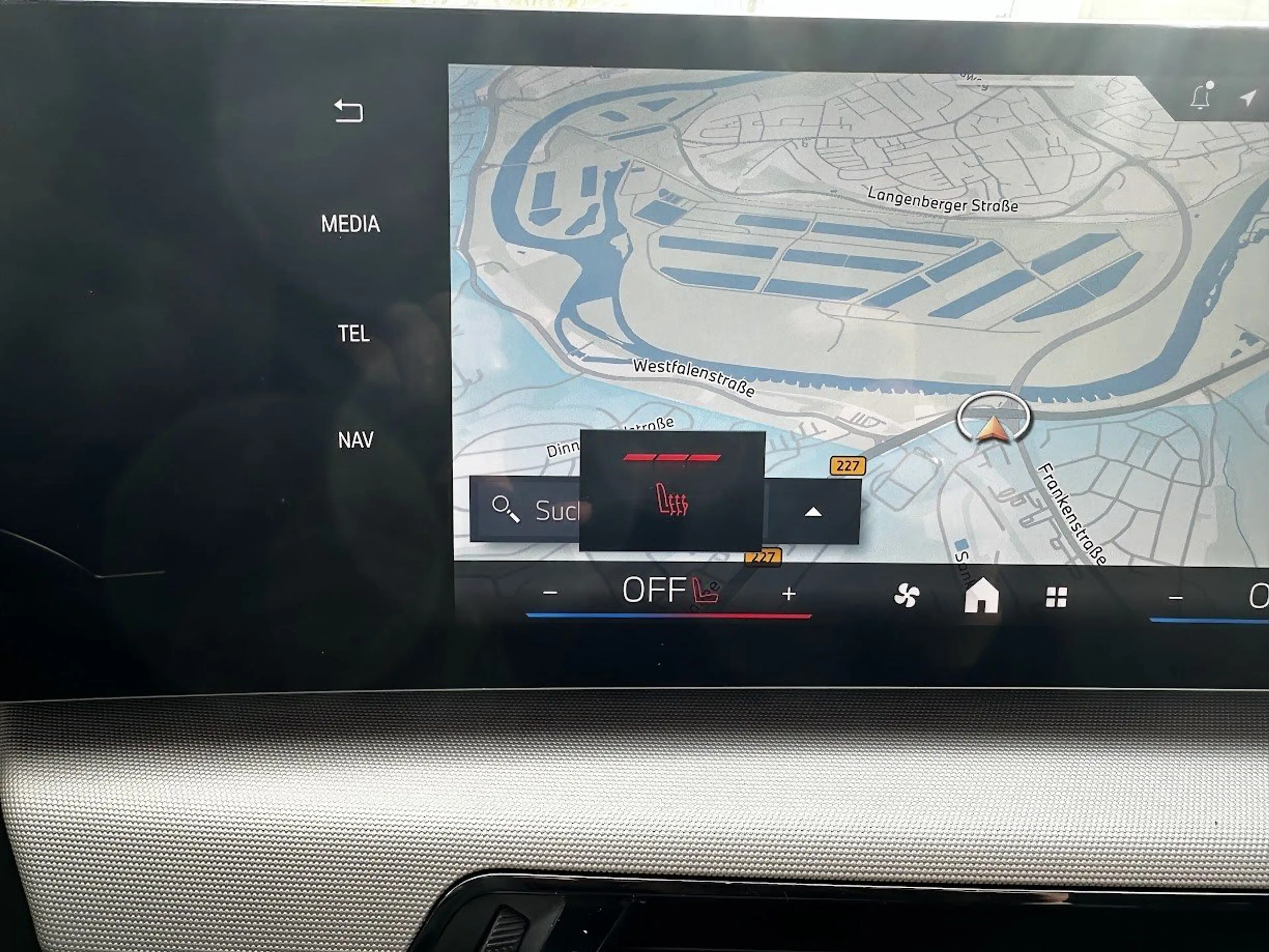 BMW 225 e xDrive || AT AHK Kamera DrivAssist — photo 8