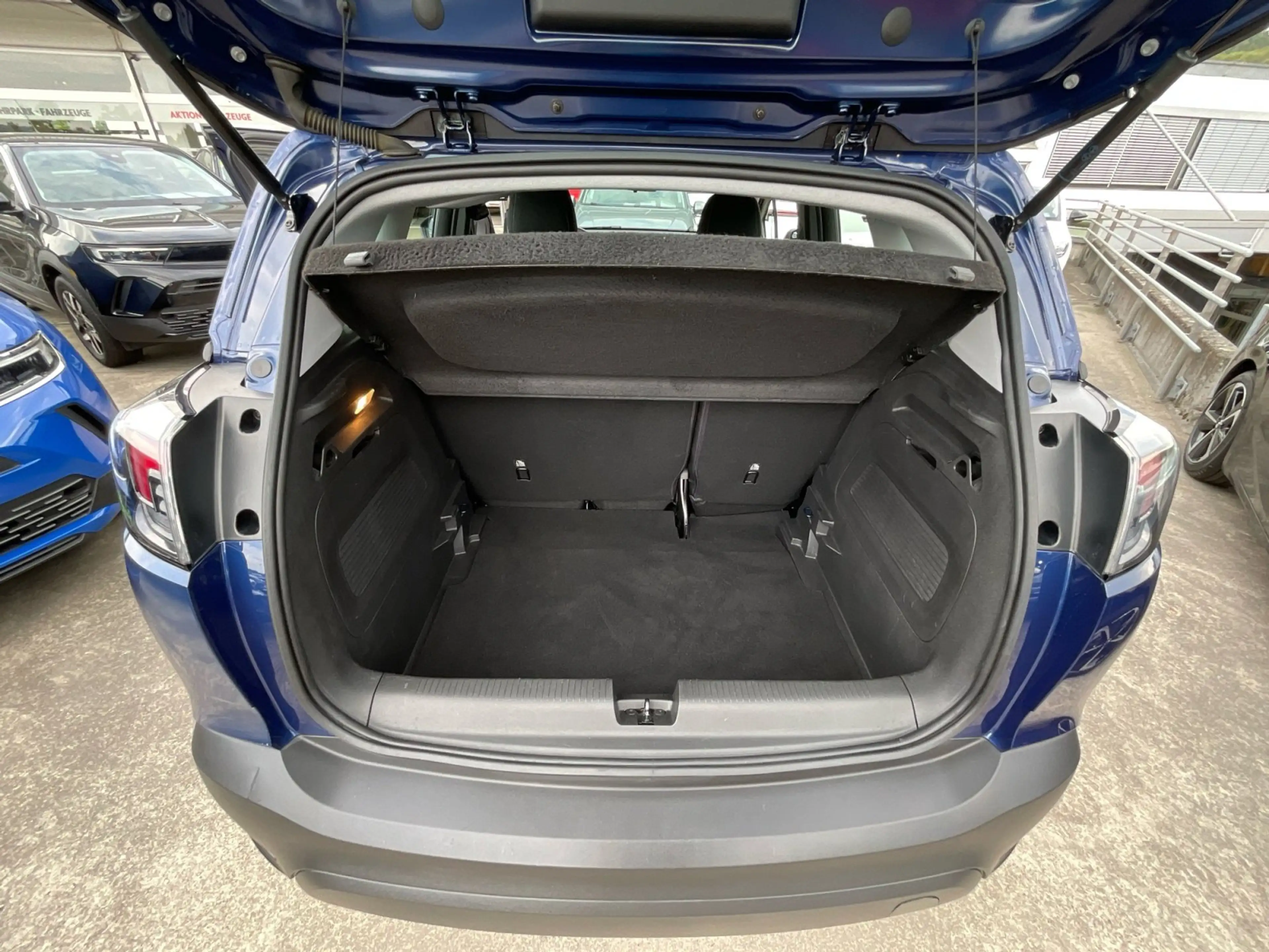 Opel Crossland Edition Klima, Allwetterreifen, .... — photo 14