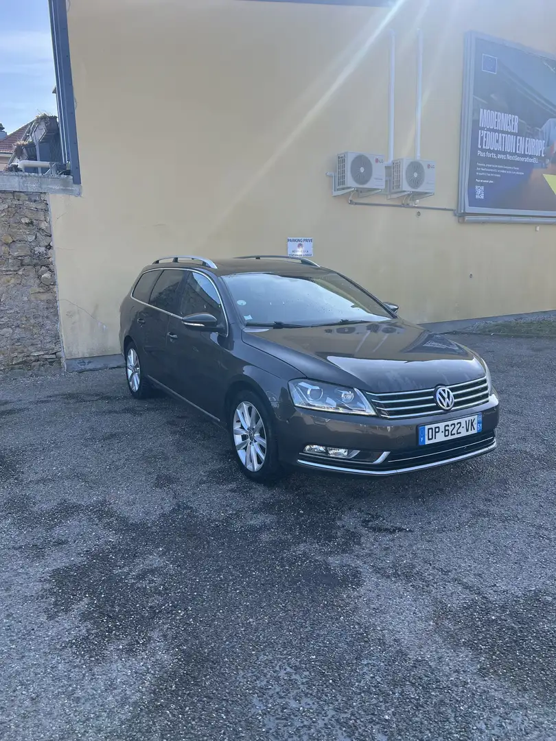 Volkswagen Passat Variant 2.0 TDI DSG BlueMotion Technology Exclusive - 2