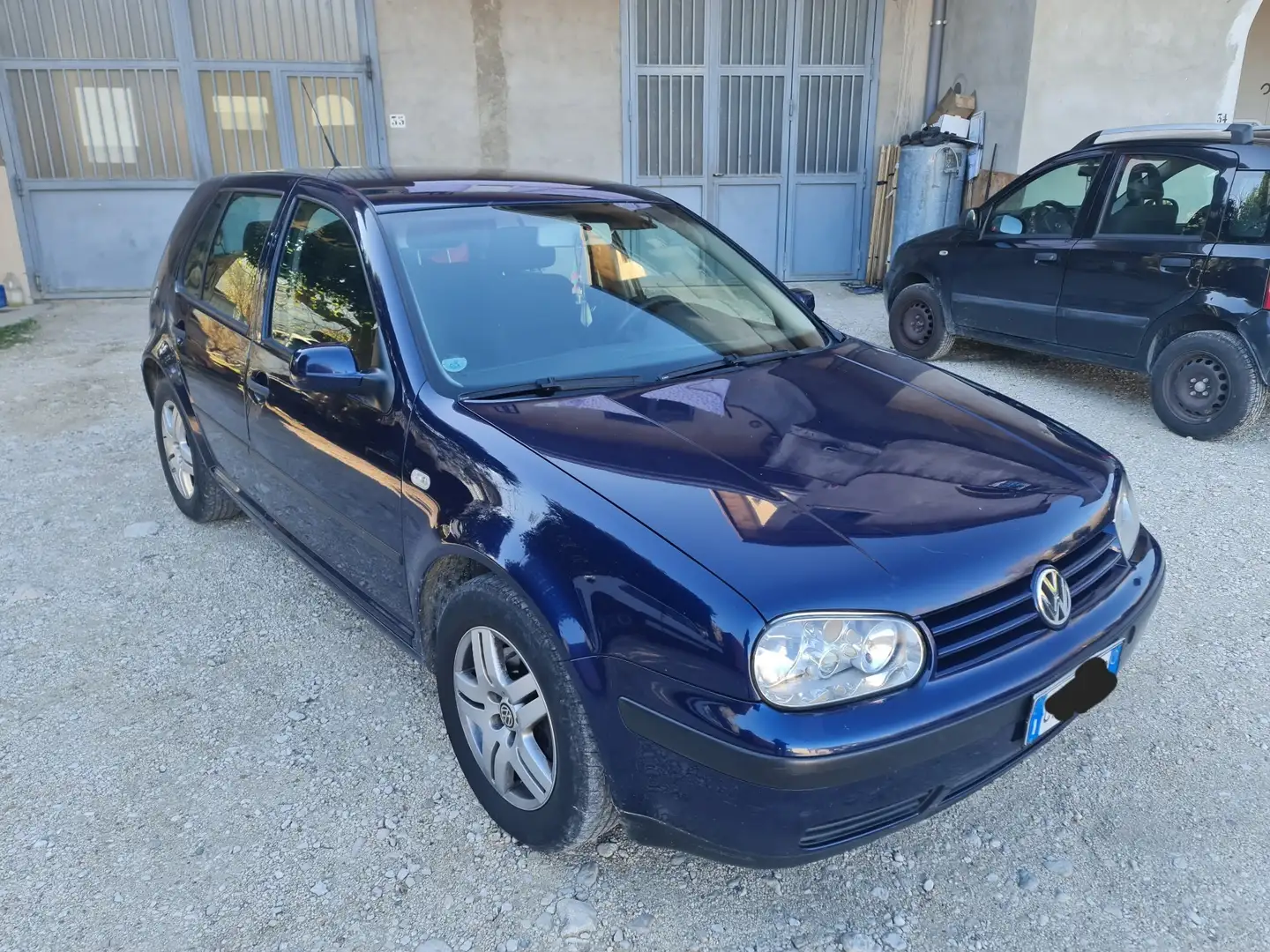 Volkswagen Golf 5p 1.9 tdi Highline Plus 130cv Blu/Azzurro - 1