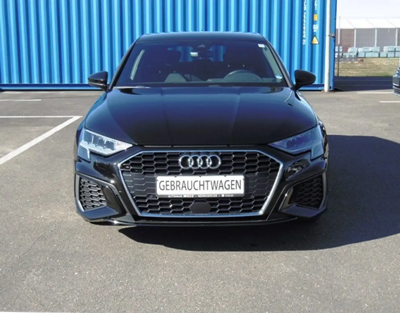 Audi A3 Sportback 35 TFSI S line Klima Navi Einparkhilfe Zwart - 2