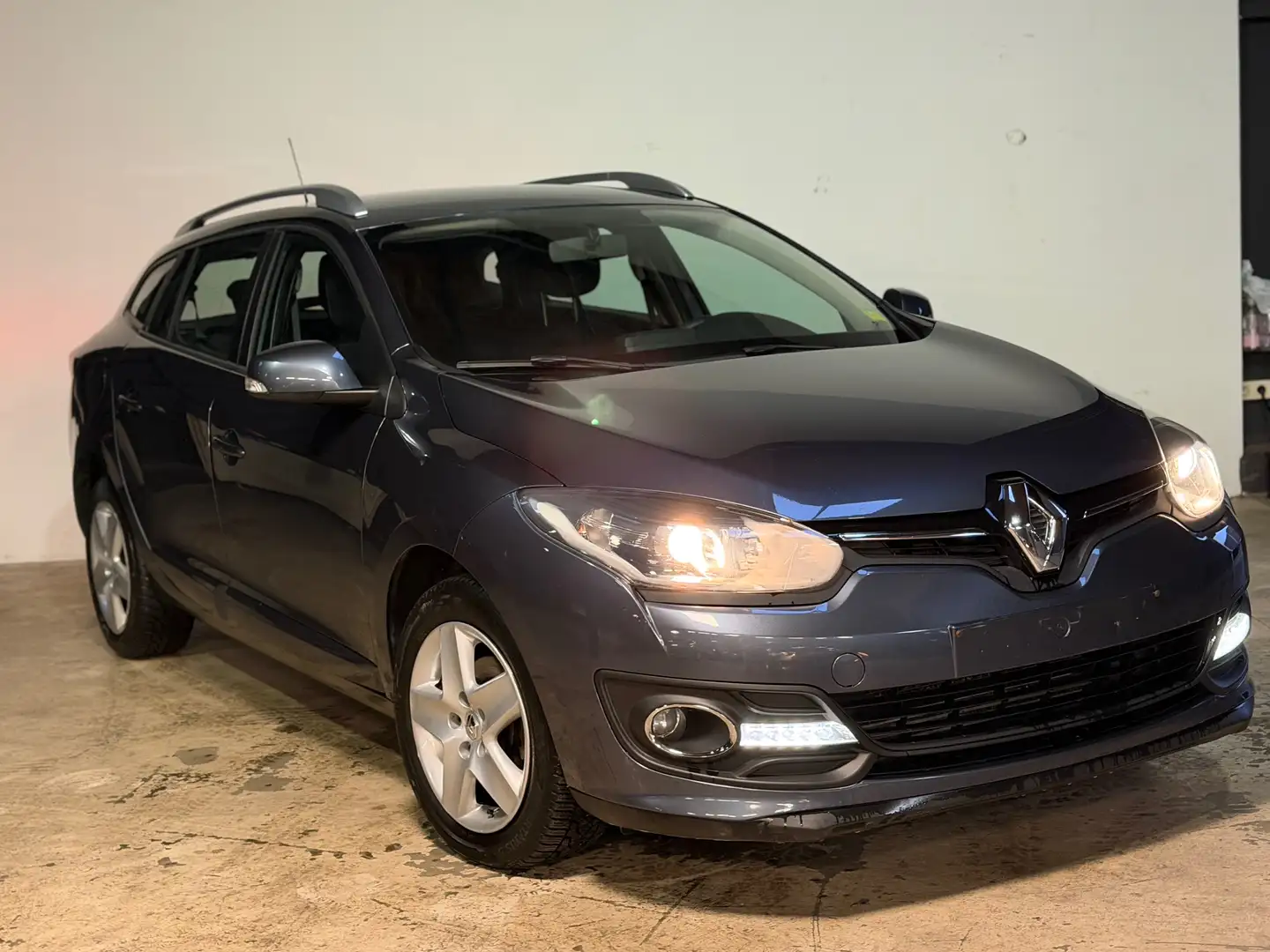 Renault Megane Mégane Estate III 1.5 dCi 95 Energy Limited Bleu - 2