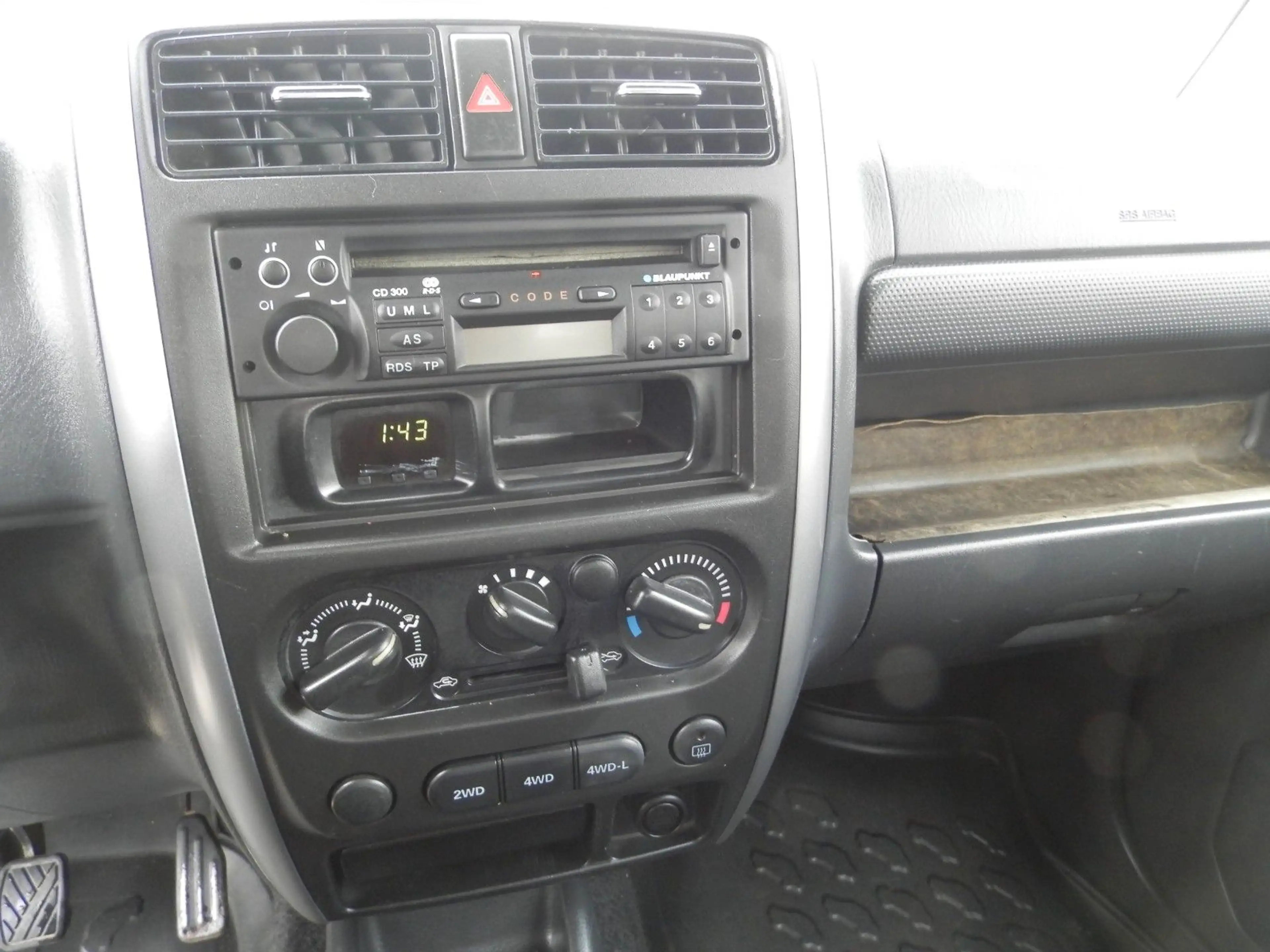 Suzuki Jimny Ranger Lim"Nr.70"TÜV-3/2028"AHK" — photo 9