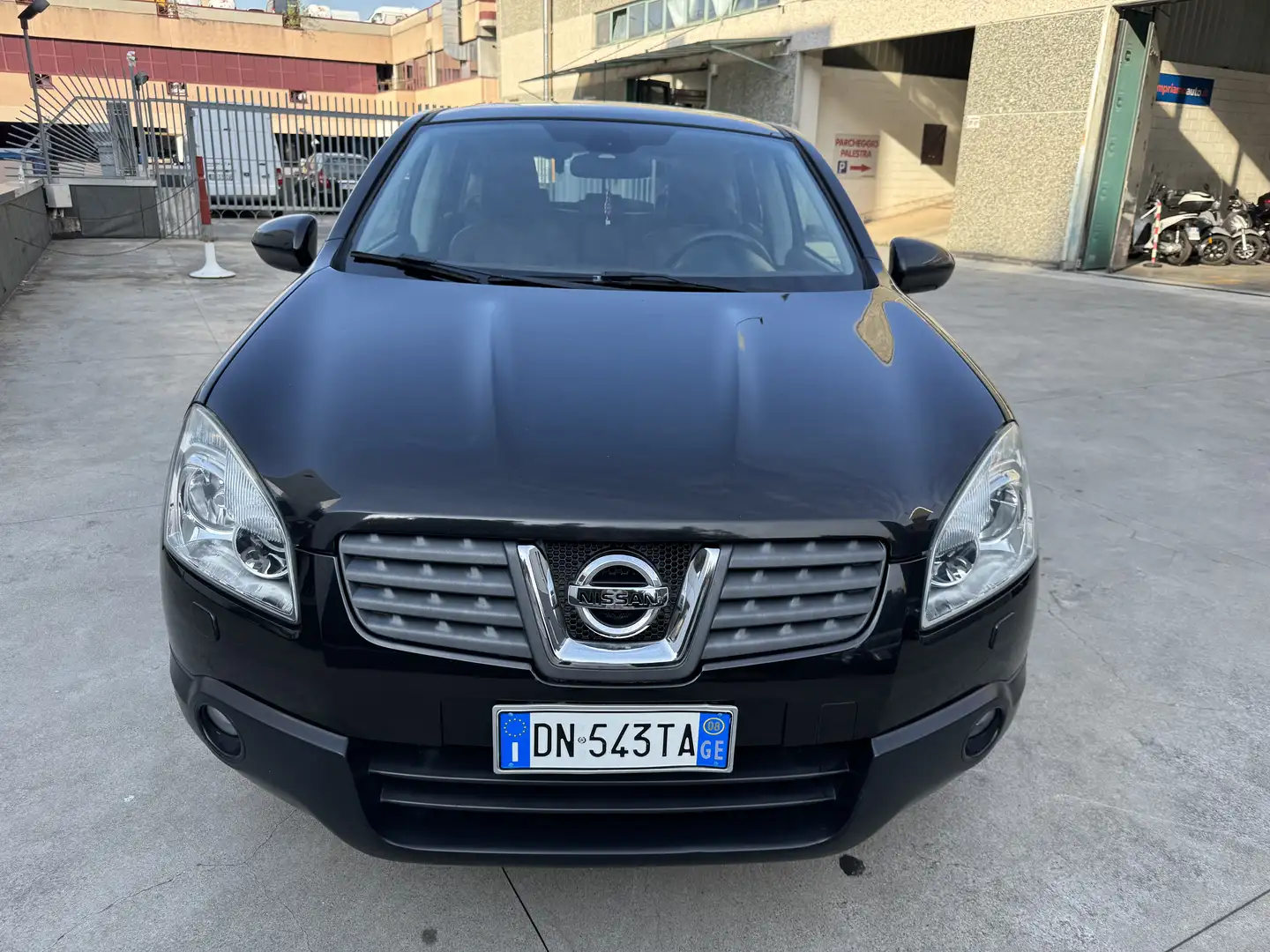 Nissan Qashqai 2.0 DCI TEKNA  KM 69 MILA Nero - 2