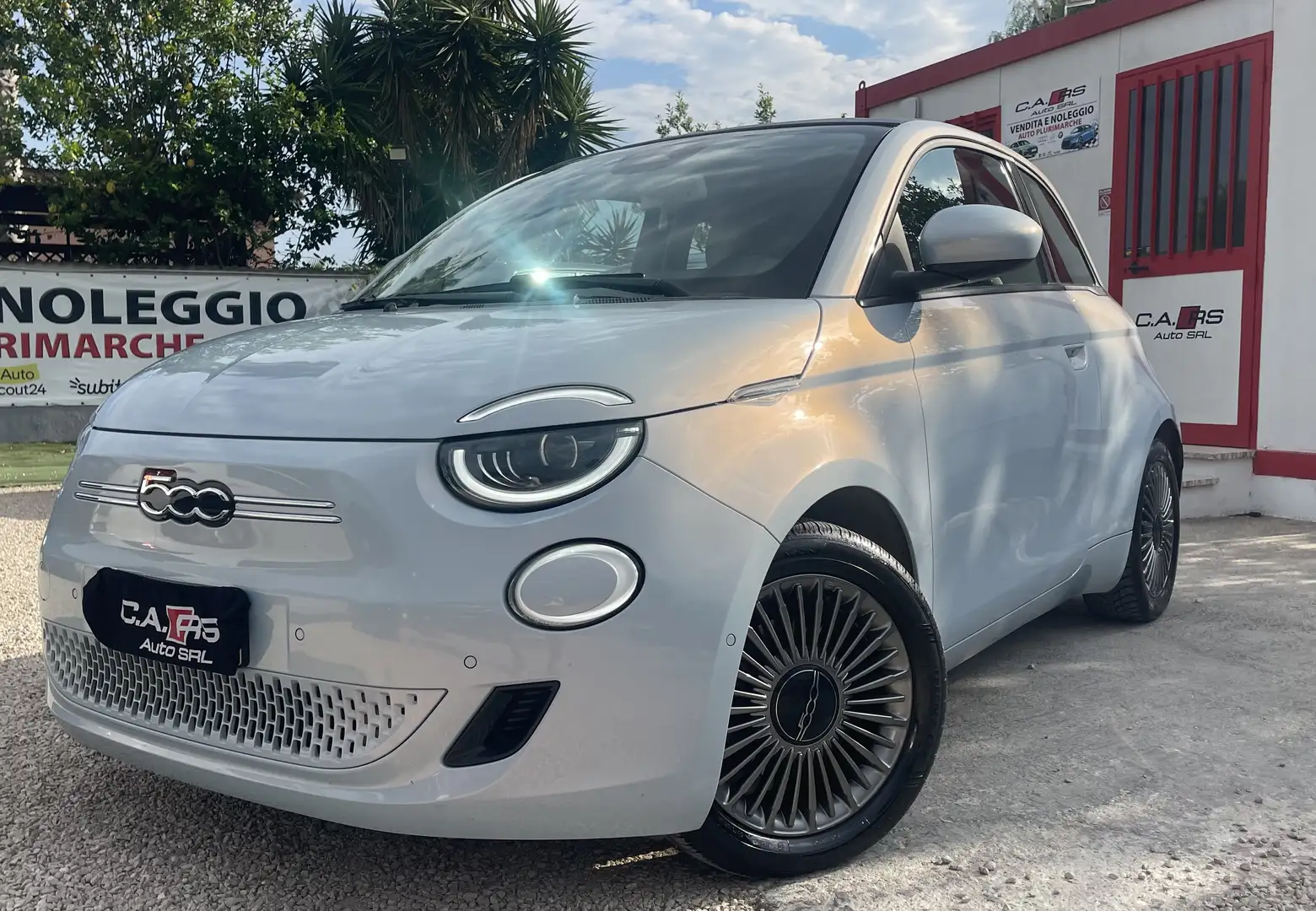 Fiat 500e Cabrio Icon+ 42 kWh 118cv - 1