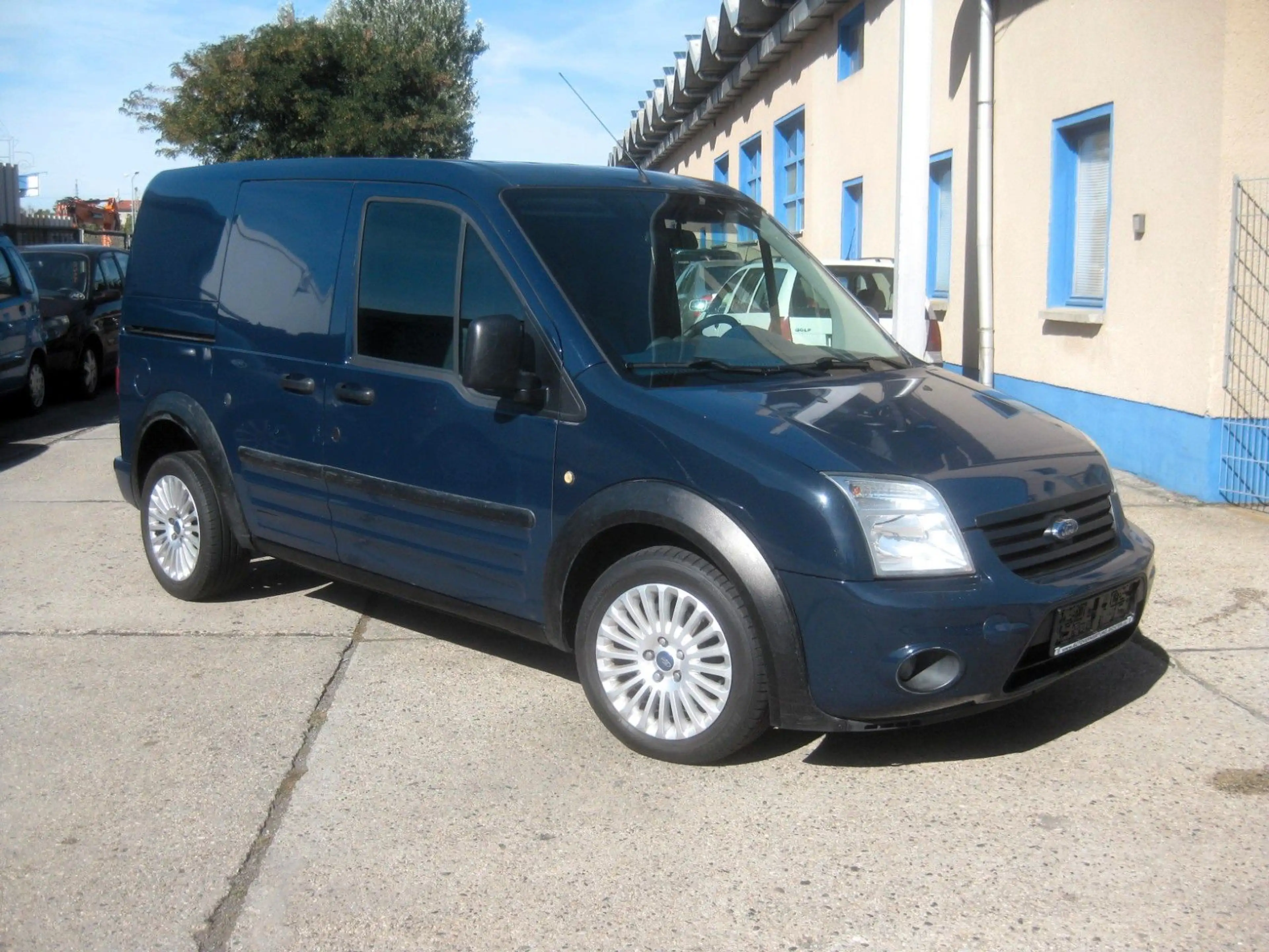 Ford Transit Connect Kasten Trend*Service + TÜV neu * — photo 3