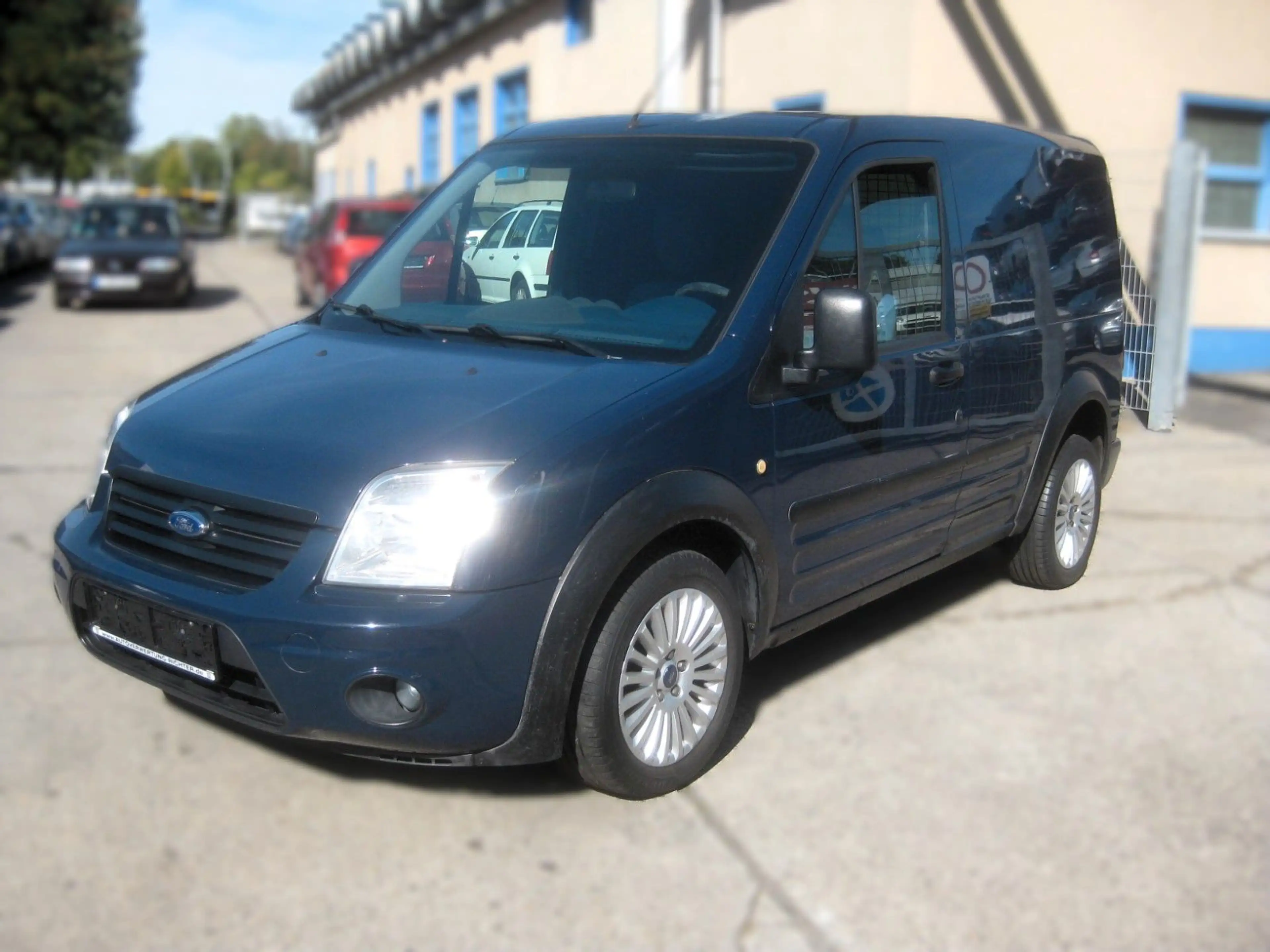 Ford Transit Connect Kasten Trend*Service + TÜV neu * — photo 2