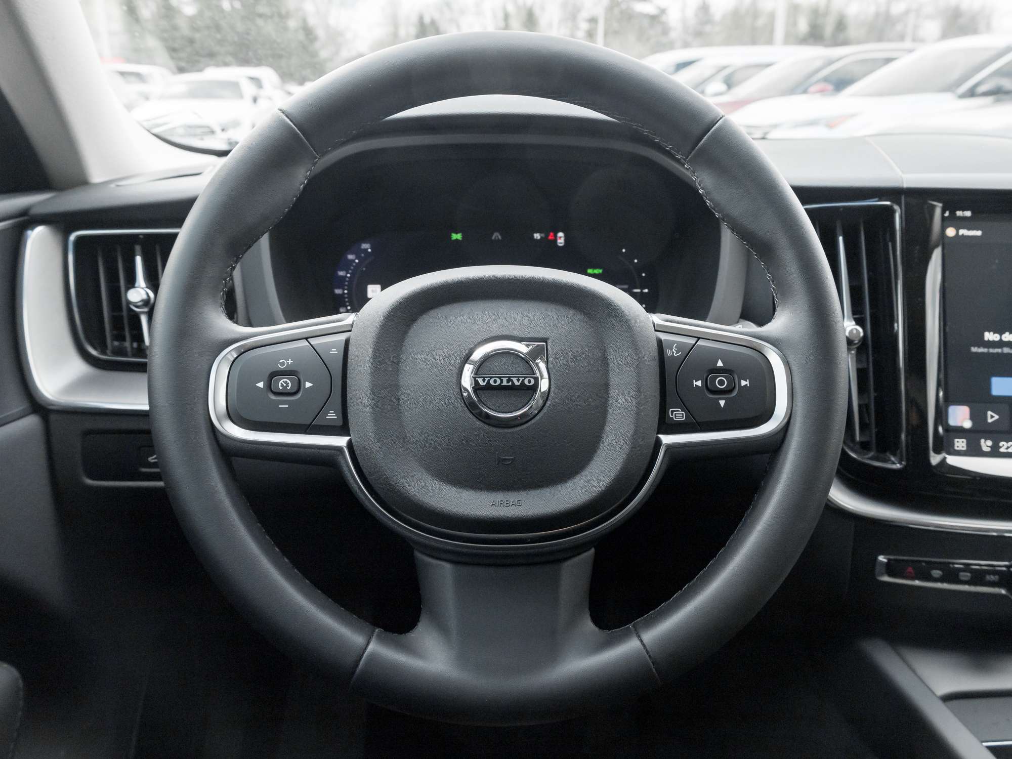 2024 Volvo XC60 T8 eAWD PHEV Core Dark Theme thumb 10