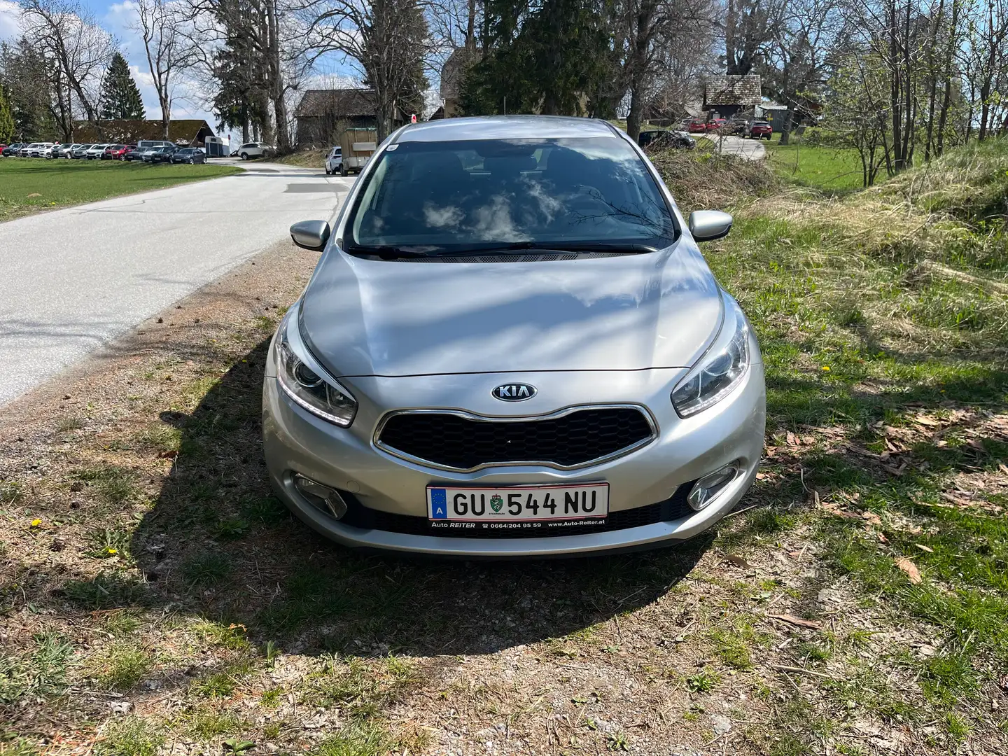 Kia Ceed / cee'd cee'd 1,4 CRDi Titan Titan Silber - 1